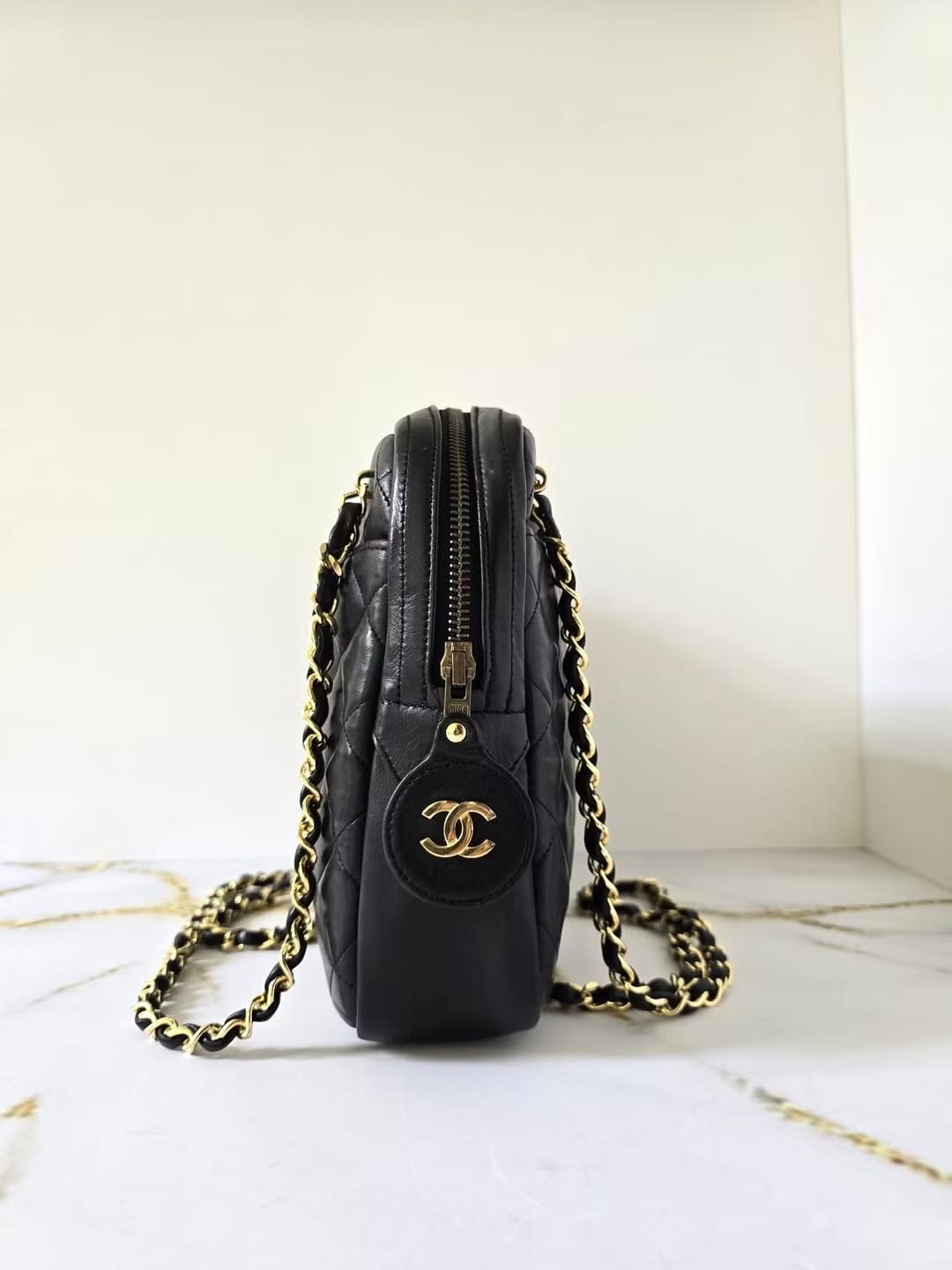 Chanel 經典黑金色相機包/單肩包/側背包