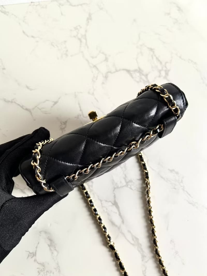 (客人訂金勿拍) Chanel黑色旋轉金扣單肩包/斜背包/側背包