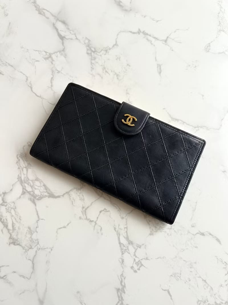 Chanel black lambskin long wallet/wallet/wallet