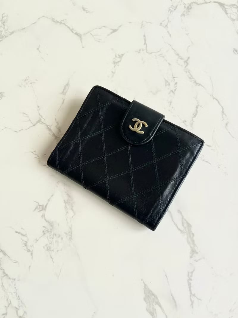 Chanel黑金色羊皮皮革中夾 皮夾 錢包 短夾