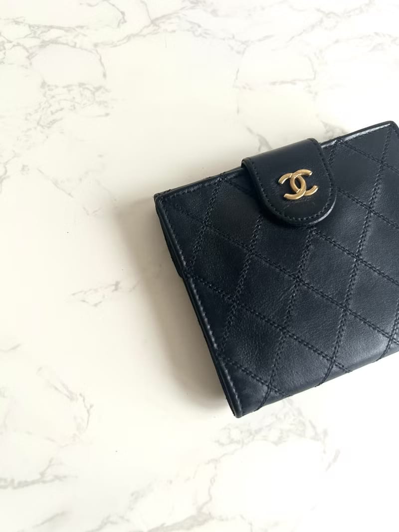 中古二手Chanel雙面小羊皮革黑色短夾銀包