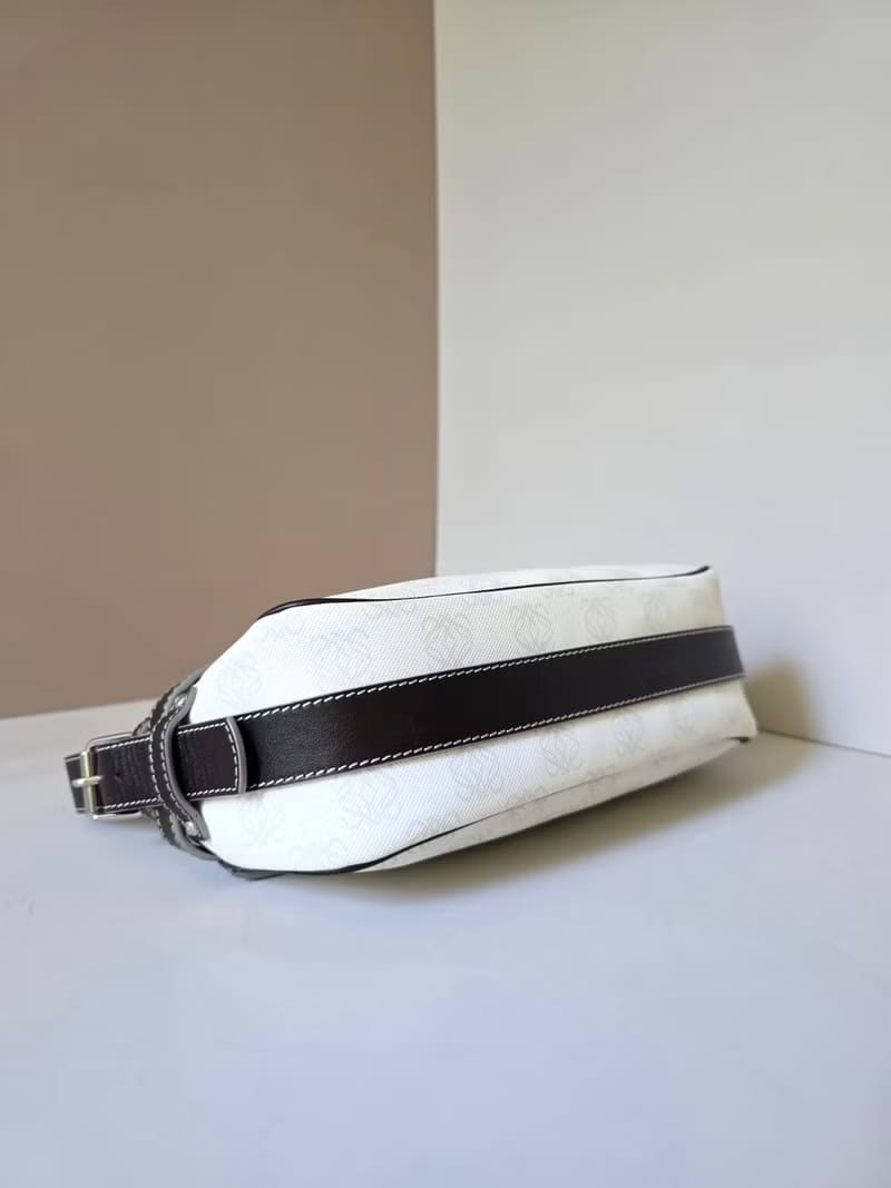 Loewe 白啡拼皮Anagram Hobo流浪包（一套2件）/腋下包/側背包