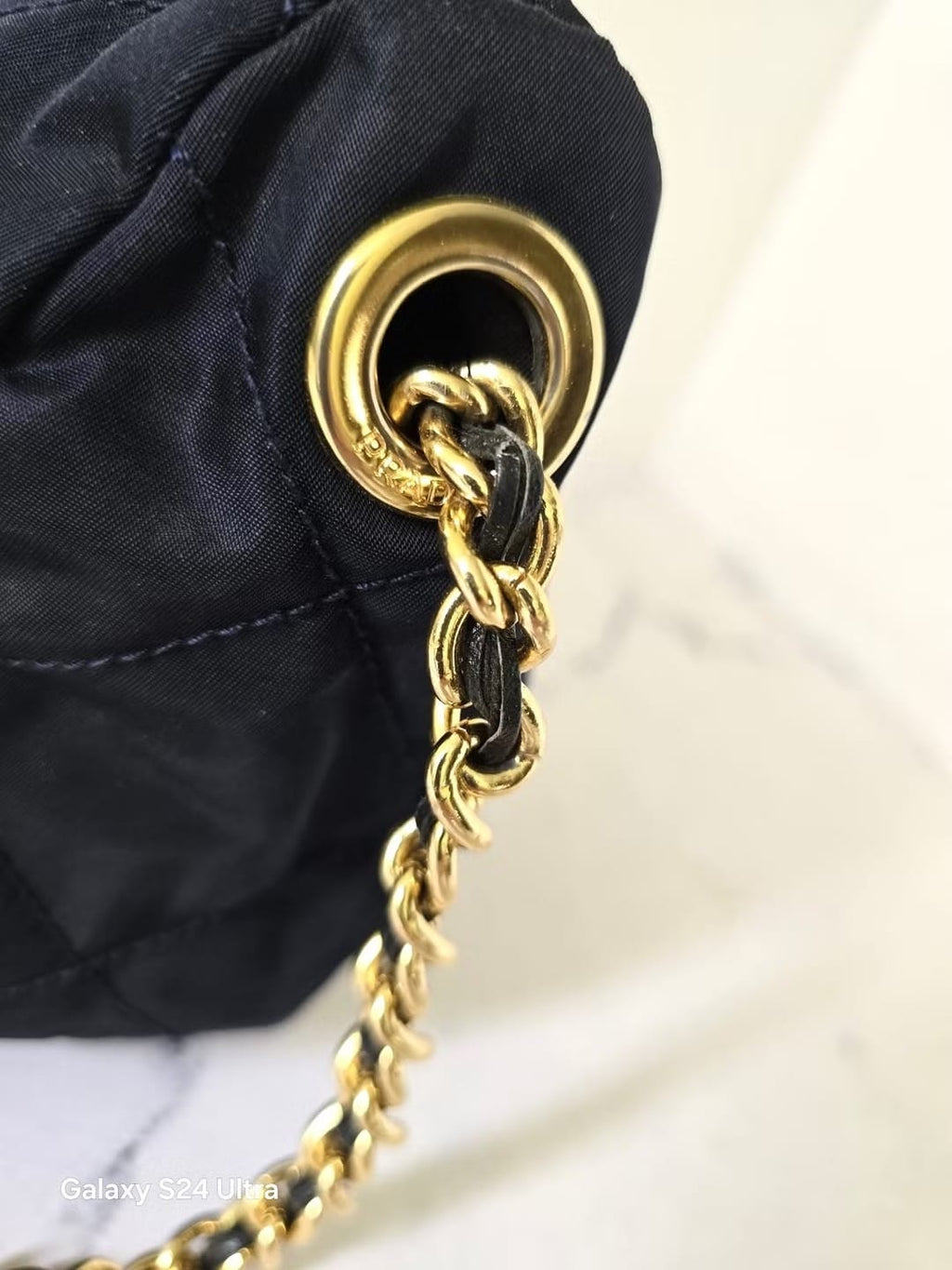 Prada 黑金色降落傘相機包/側背包/單肩包/斜背包