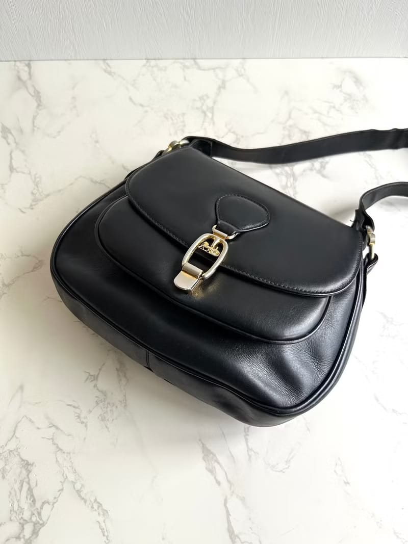 Celine黑金馬車元寶包/單肩包/側背包