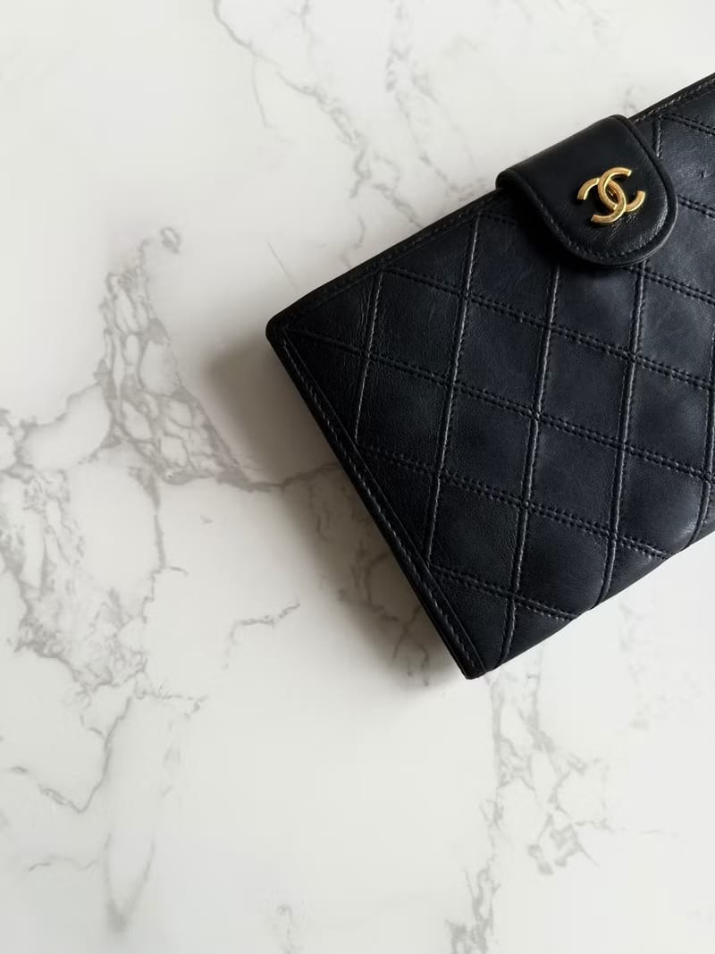 Chanel black lambskin long wallet/wallet/wallet