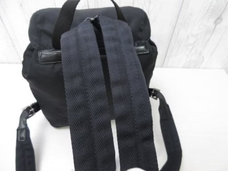 Prada黑色銀標尼龍雙肩包/後背包/背囊