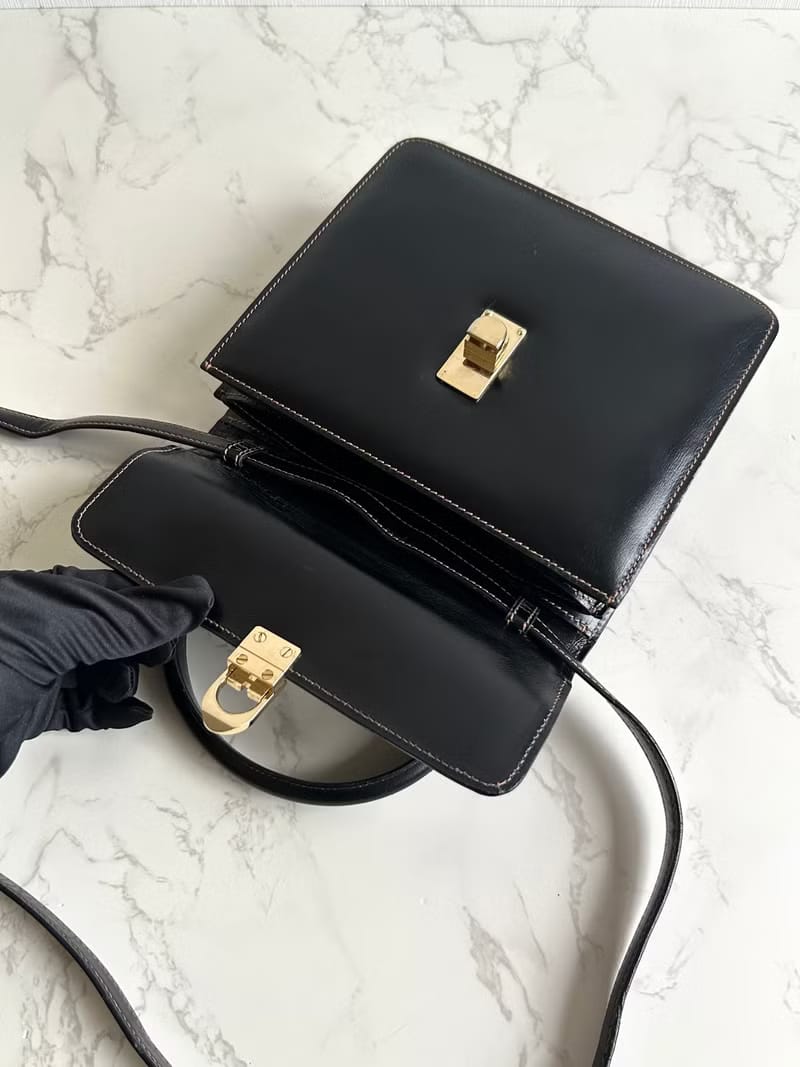 Loewe黑金色凱莉包/單肩包/斜背包