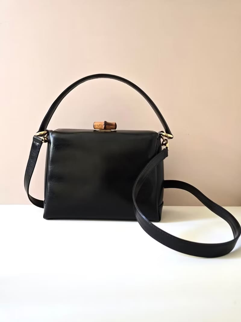 GUCCI black bamboo leather antique box shoulder bag/side bag/oblique bag