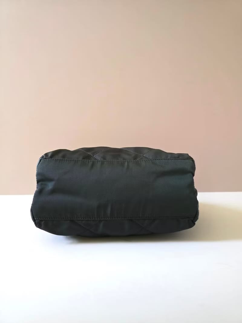 Prada暗橄欖綠色降落傘側背包/單肩包/托特包