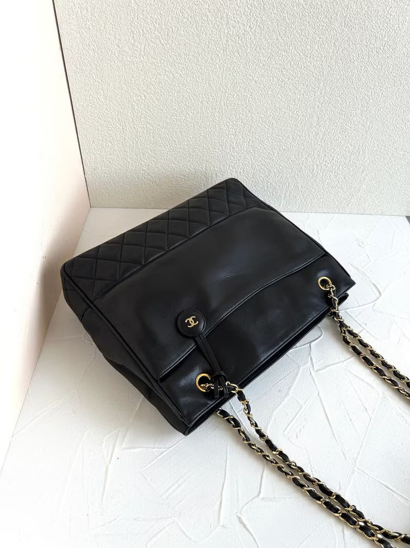 Pre-owned Chanel Matelassé Black and Gold Leather Chain Tote Bag / Shoulder Bag / Crossbody Bag