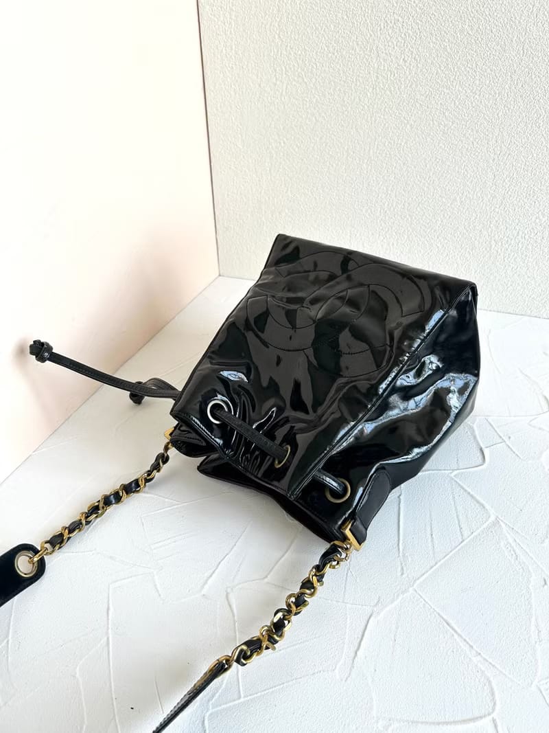 Pre-owned Chanel Black and Gold Patent Leather Chain Bucket Bag/Shoulder Bag/Crossbody Bag