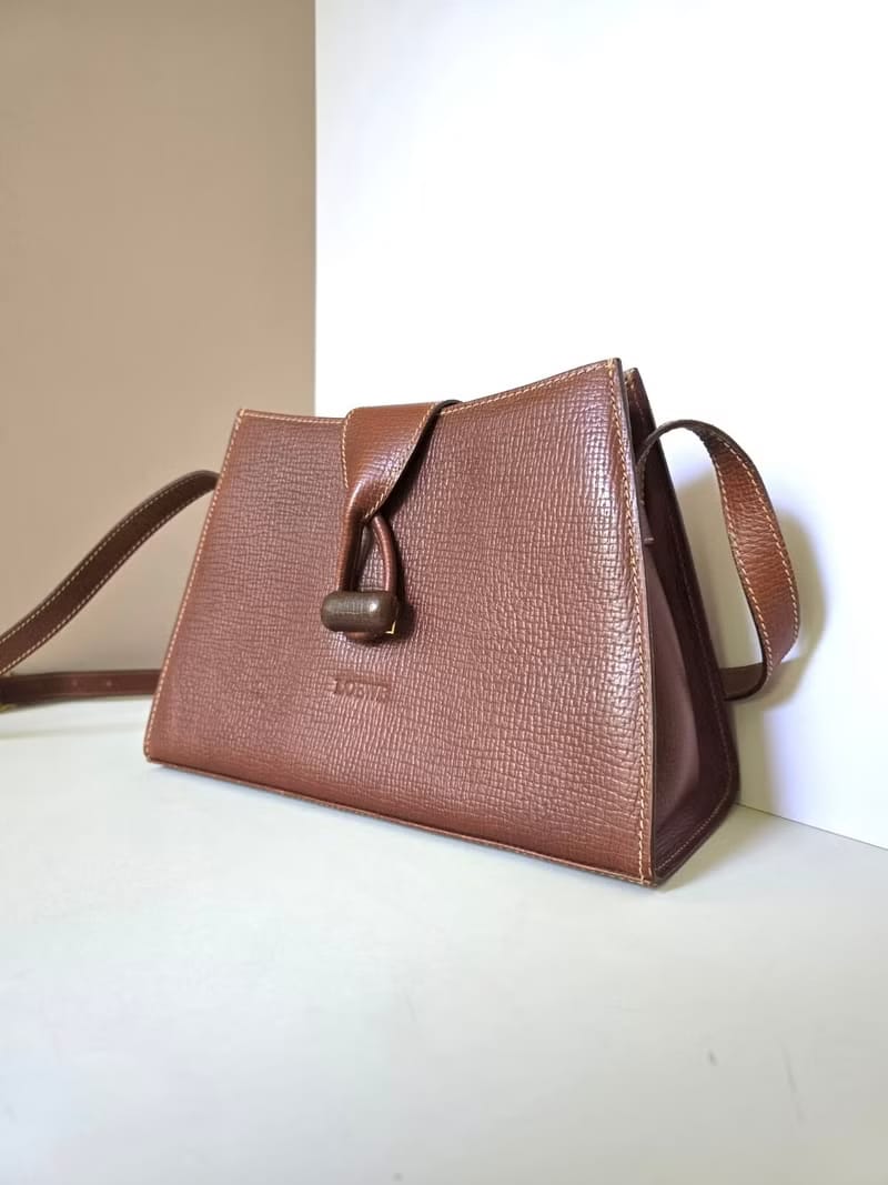 Loewe咖啡色Barcelona旋轉扣單肩包/斜背包/側背包