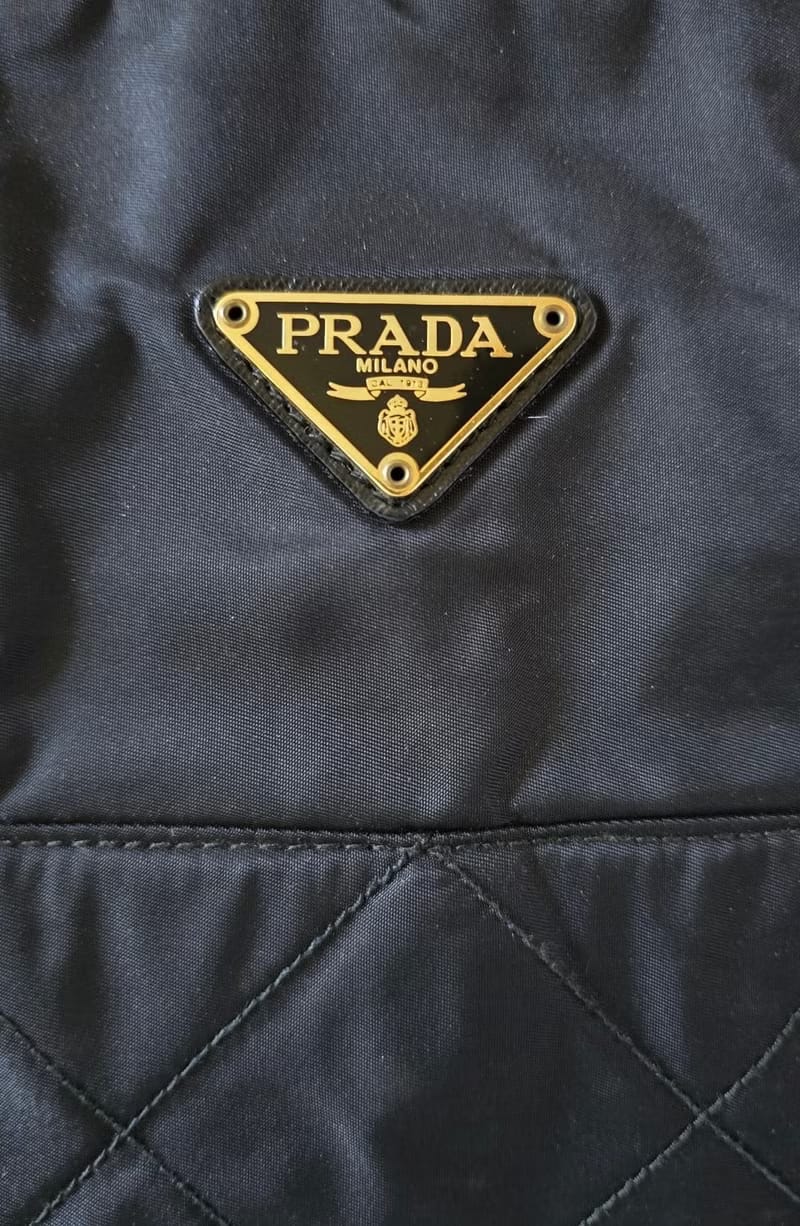 Prada黑金鏈子水桶包/側背包/單肩包/托特包