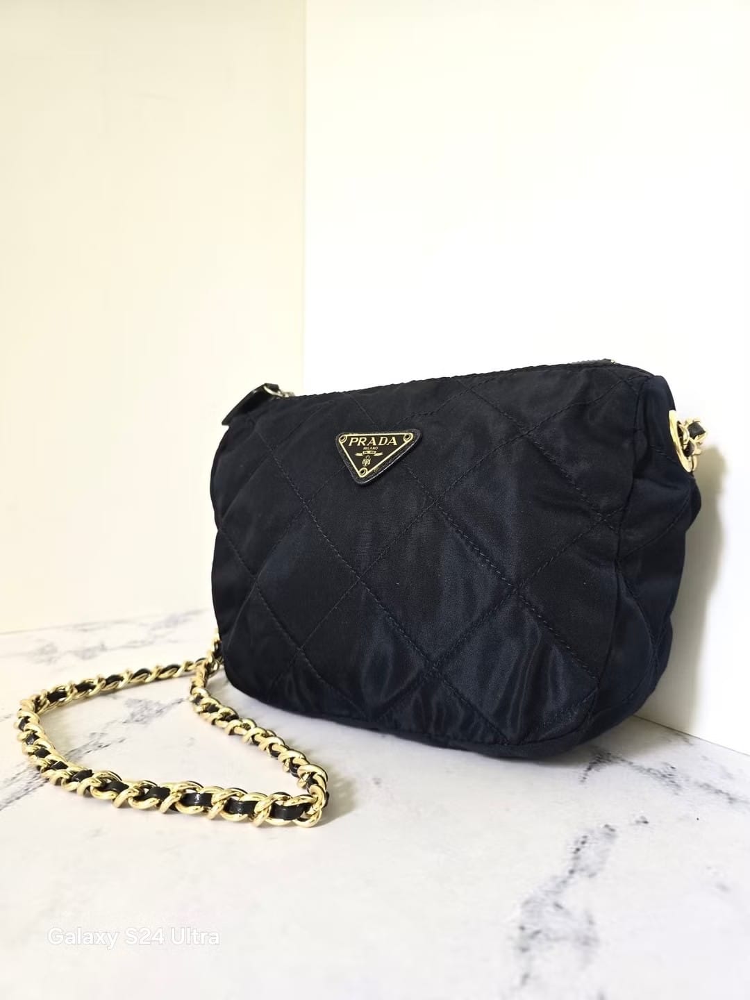 Prada 黑金色降落傘相機包/側背包/單肩包/斜背包