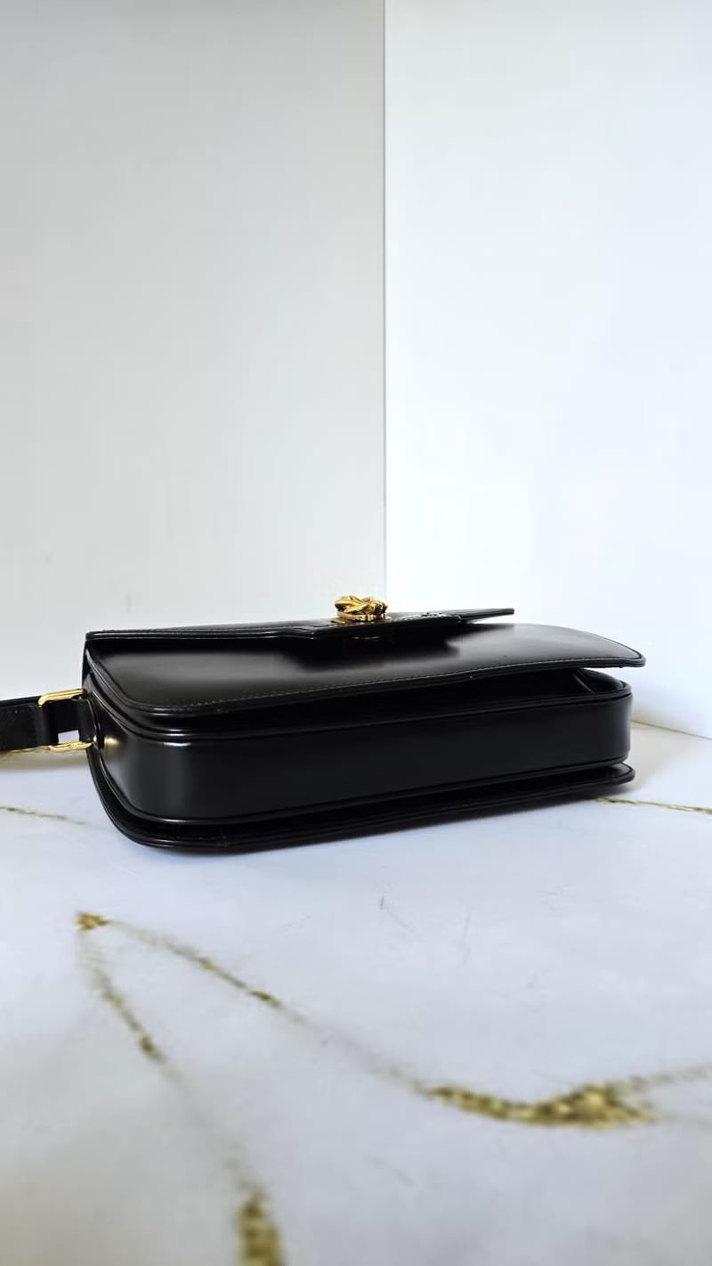 Gucci 雙麻花旋轉扣黑金翻蓋包/斜背包/側背包/單肩包