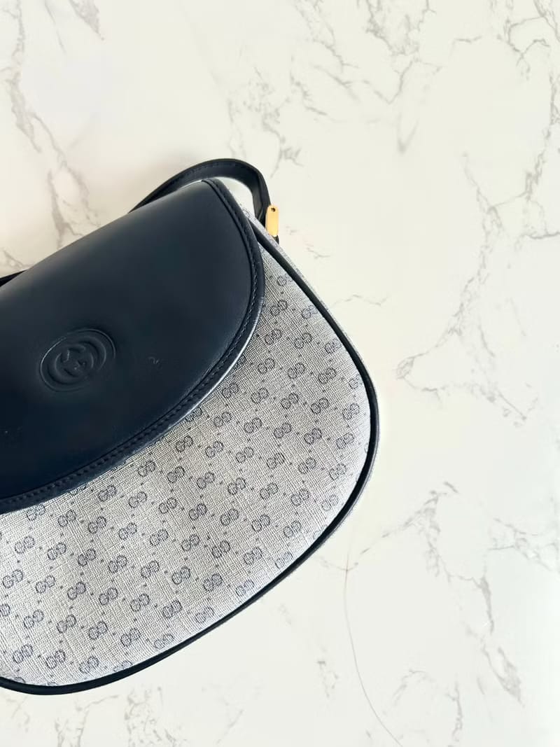 Gucci blue and black old flower half moon side backpack/oblique backpack/shoulder bag