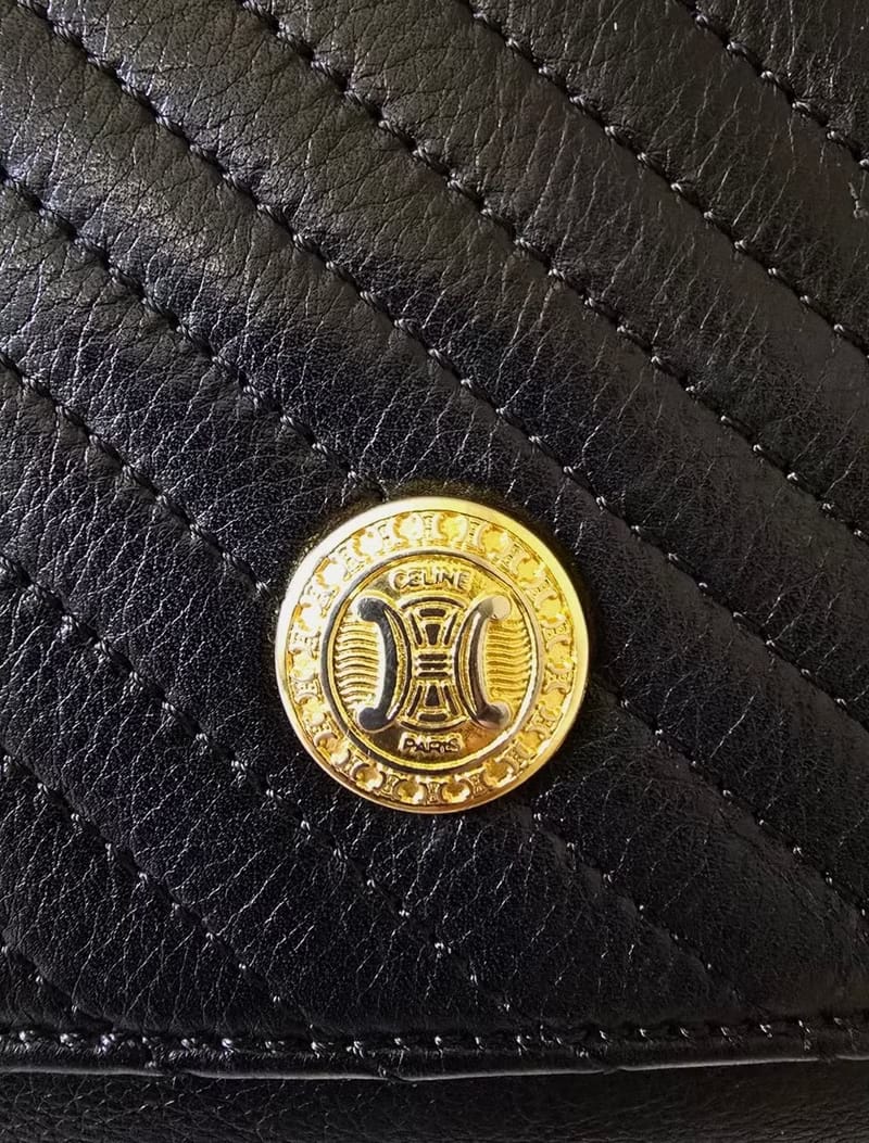中古二手Celine黑色金徽皮革斜背包/側背包