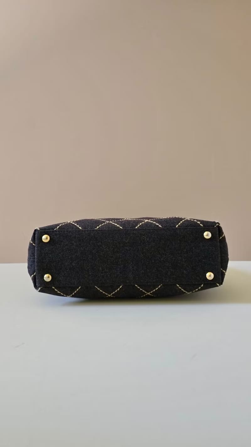 Rare Pre-owned Chanel Black Wild Stitch Tweed Chain Vivian Tote/Shoulder Bag/Crossbody Bag