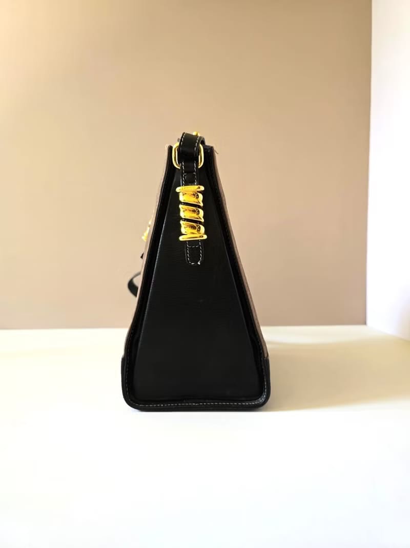 Fendi中古二手老花盒子側背包/斜背包/單肩包