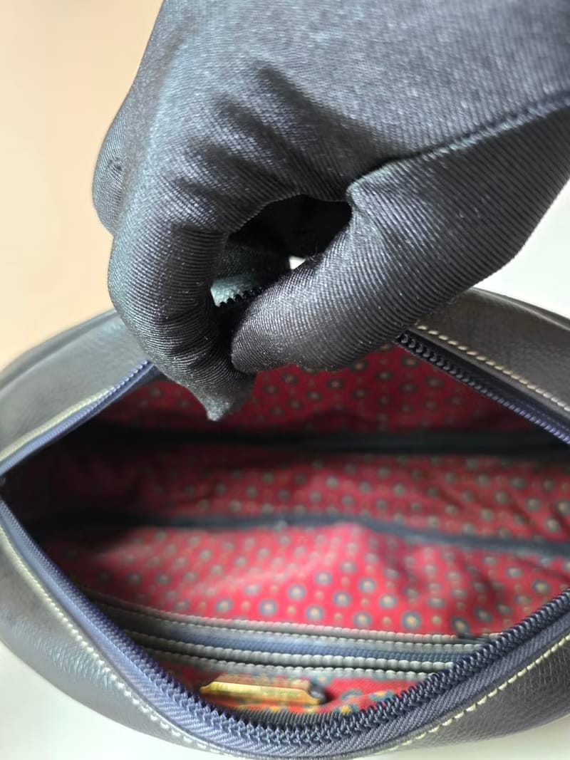 Loewe古董圓餅包/側背包/斜背包