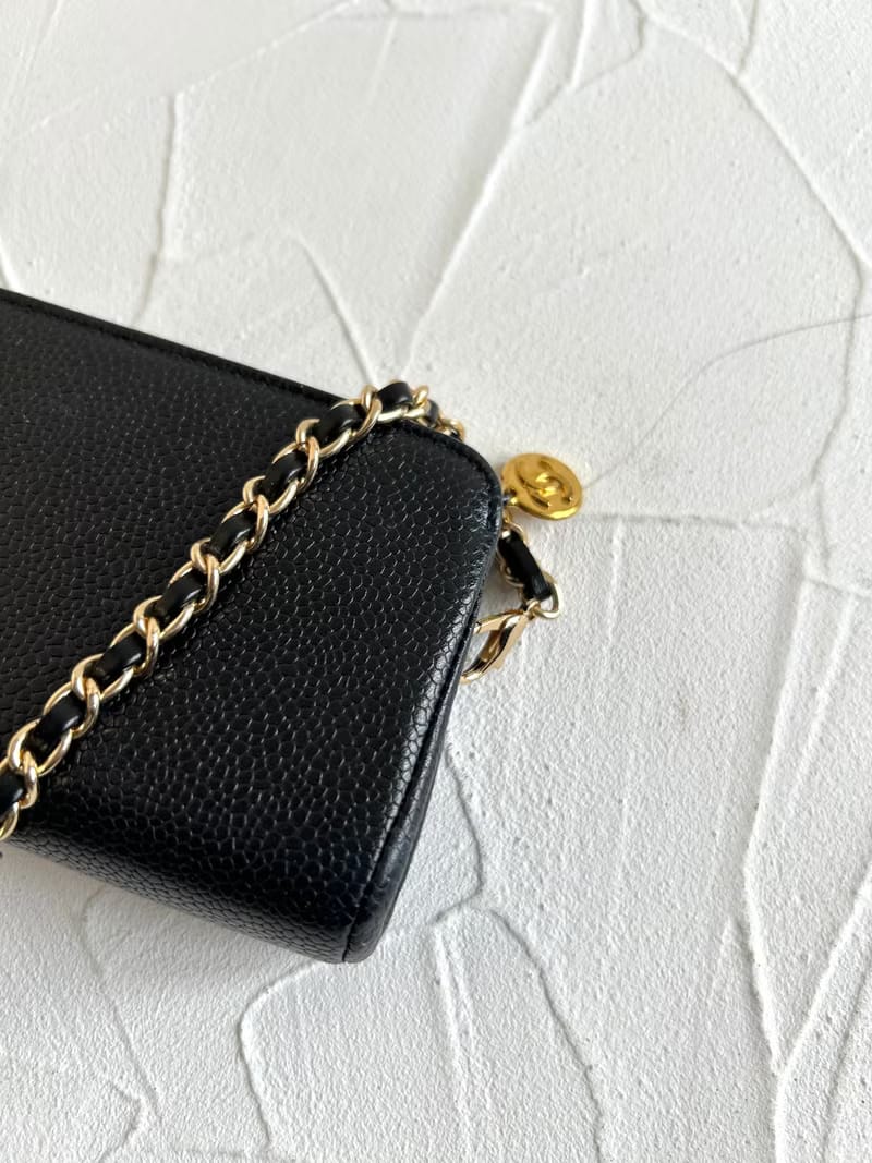 Chanel black caviar leather crossbody bag/shoulder bag/side bag