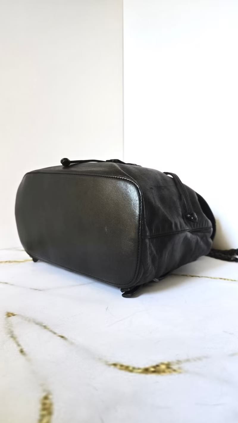 稀有中古Prada黑銀鏈子小羊皮雙肩包/後背包/背囊