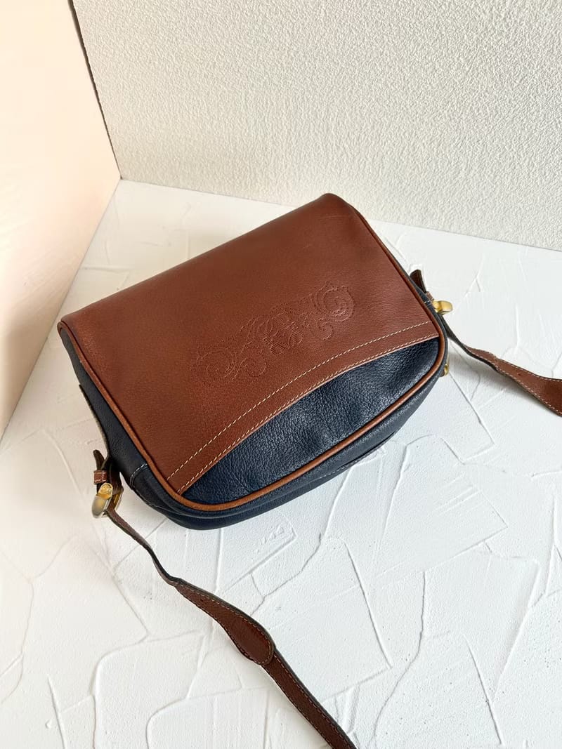 Loewe牛仔藍拼色古董相機包/側背包/斜背包