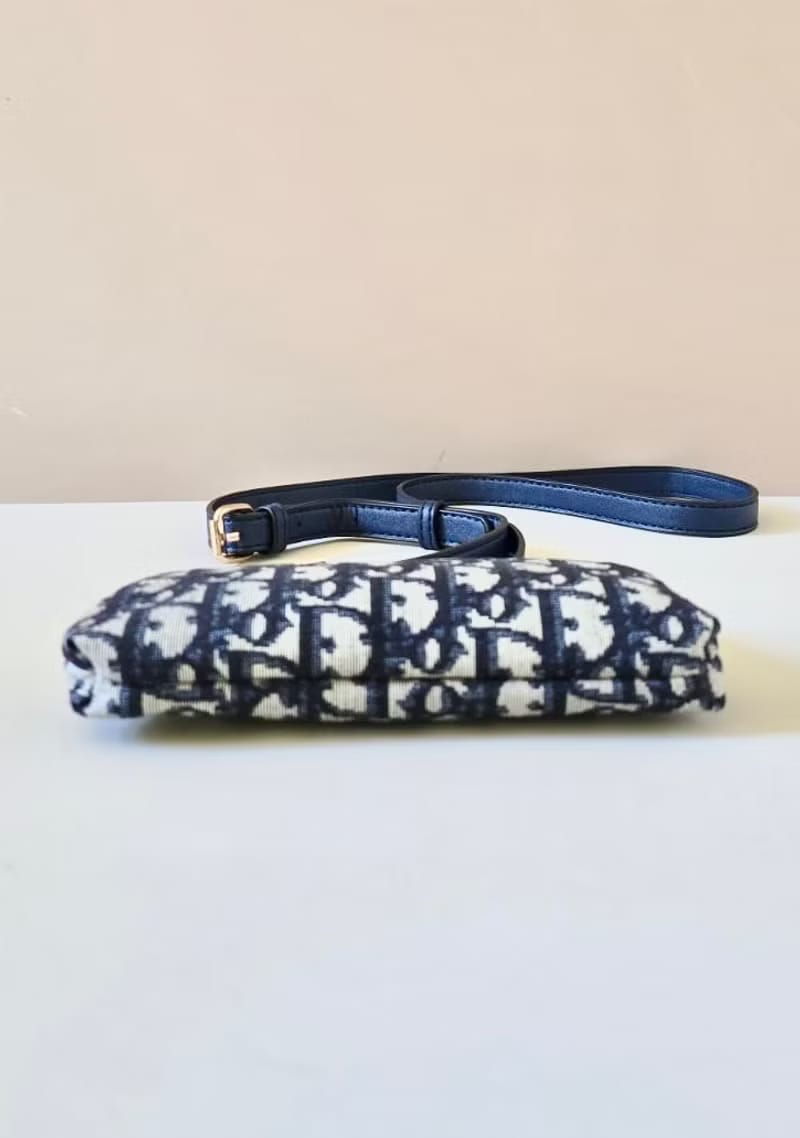 [Unused, stored item - with original box] Dior Blue Oblique Kisslock Two-way Pouch/Shoulder Bag/Crossbody Bag