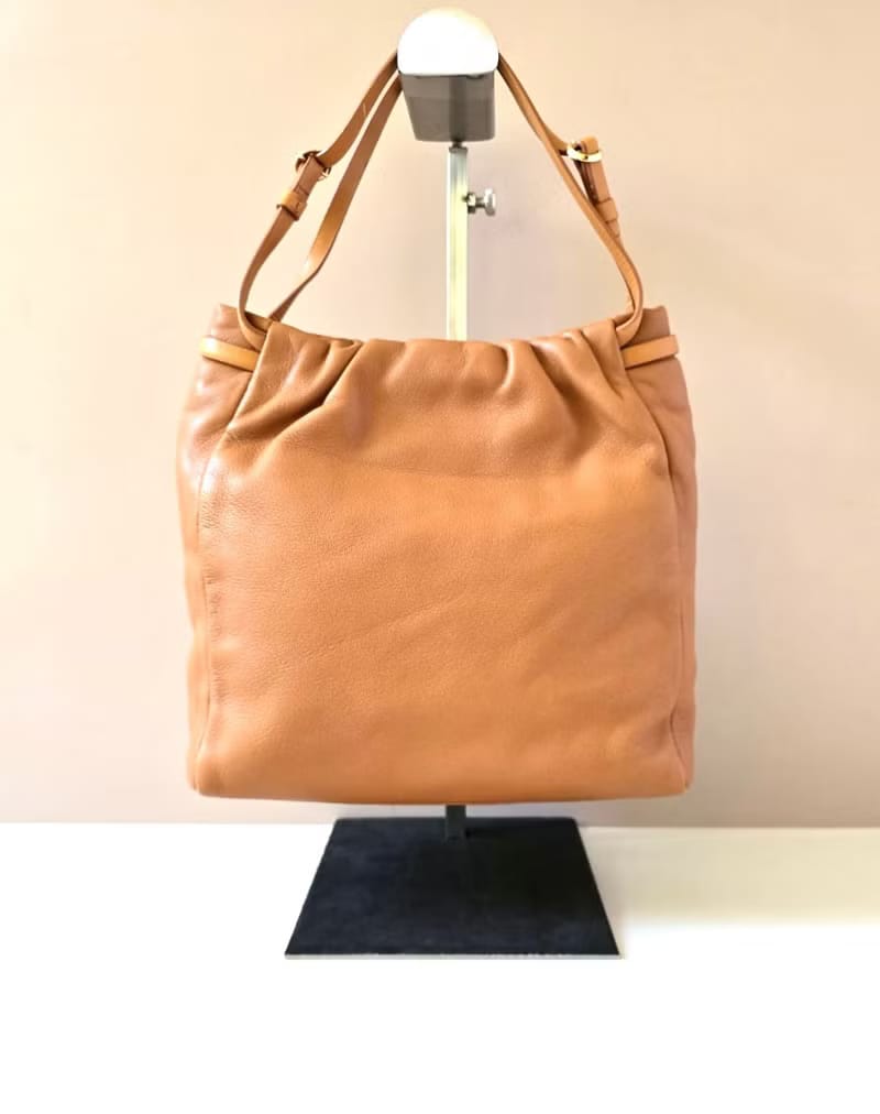 Loewe焦糖色壓紋托特包/側背包/單肩包