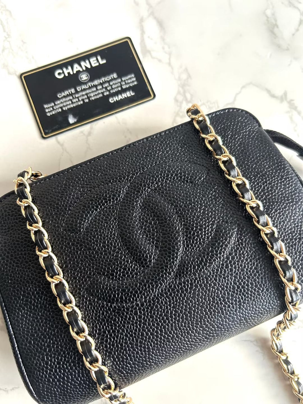 Chanel黑色魚子醬皮革側背包/斜背包/單肩包
