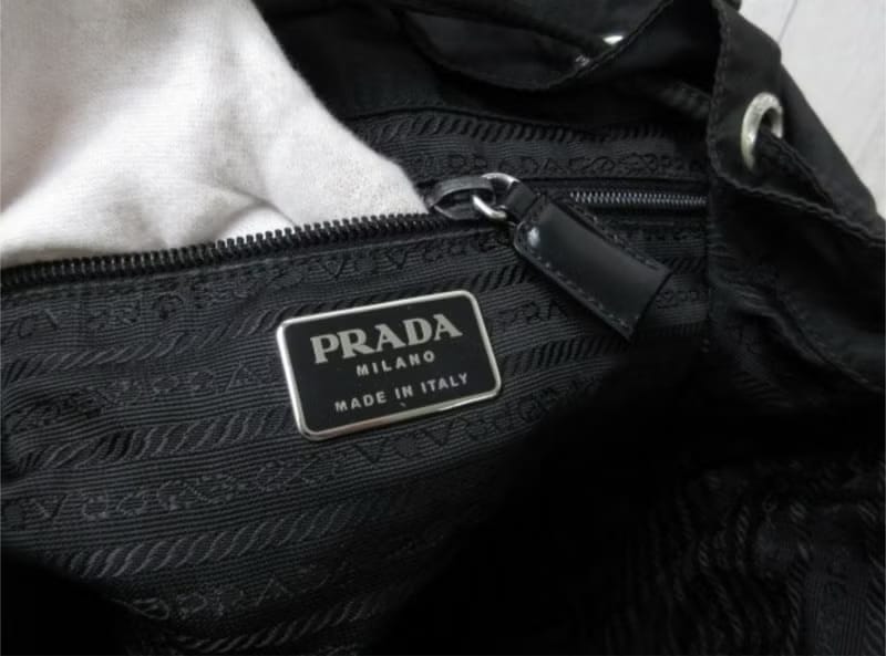 Prada黑色銀標尼龍雙肩包/後背包/背囊