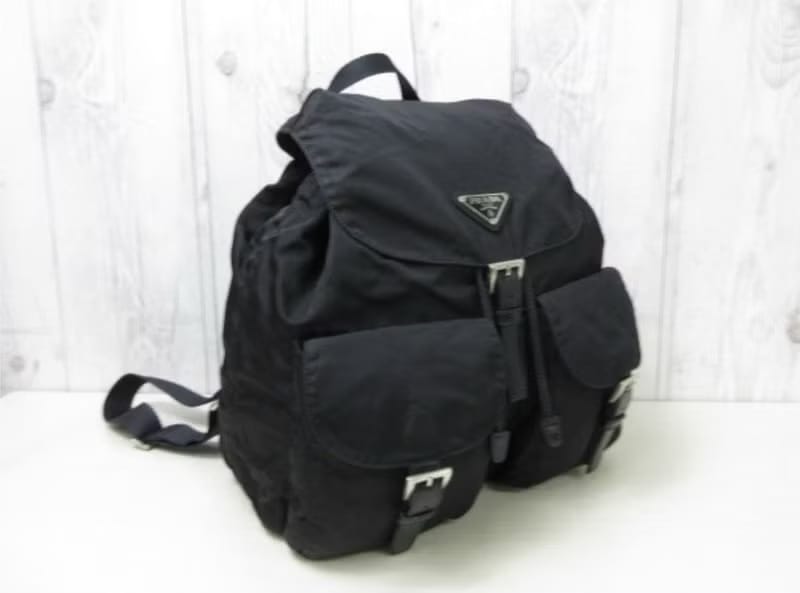 Prada黑色銀標尼龍雙肩包/後背包/背囊