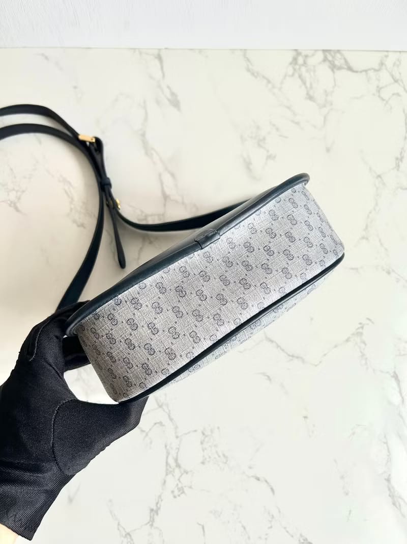 Gucci blue and black old flower half moon side backpack/oblique backpack/shoulder bag