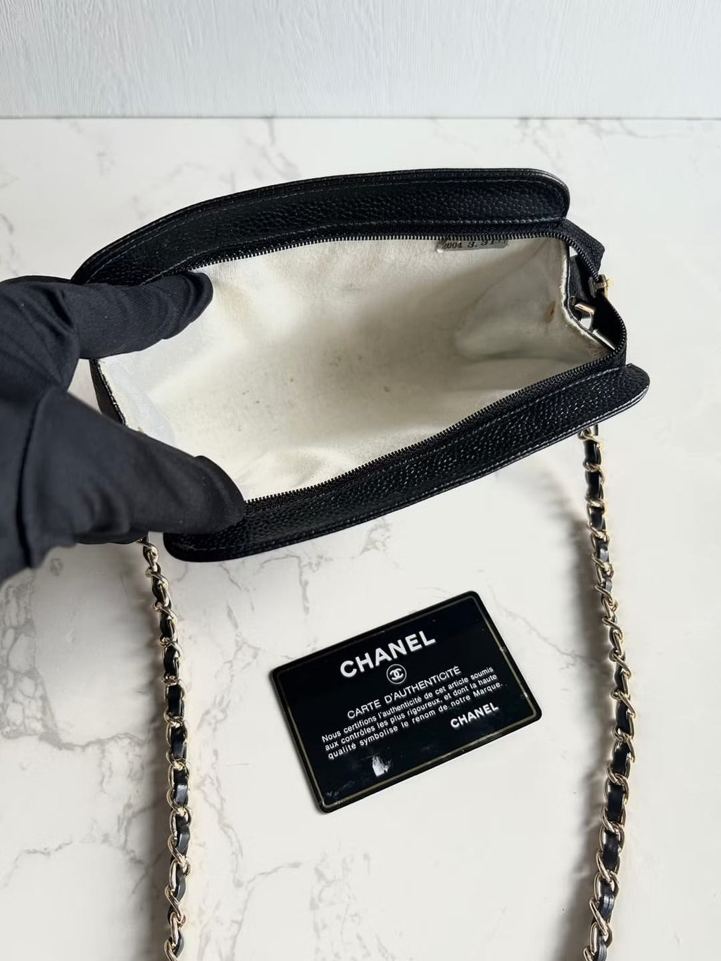 Chanel黑色魚子醬皮革側背包/斜背包/單肩包