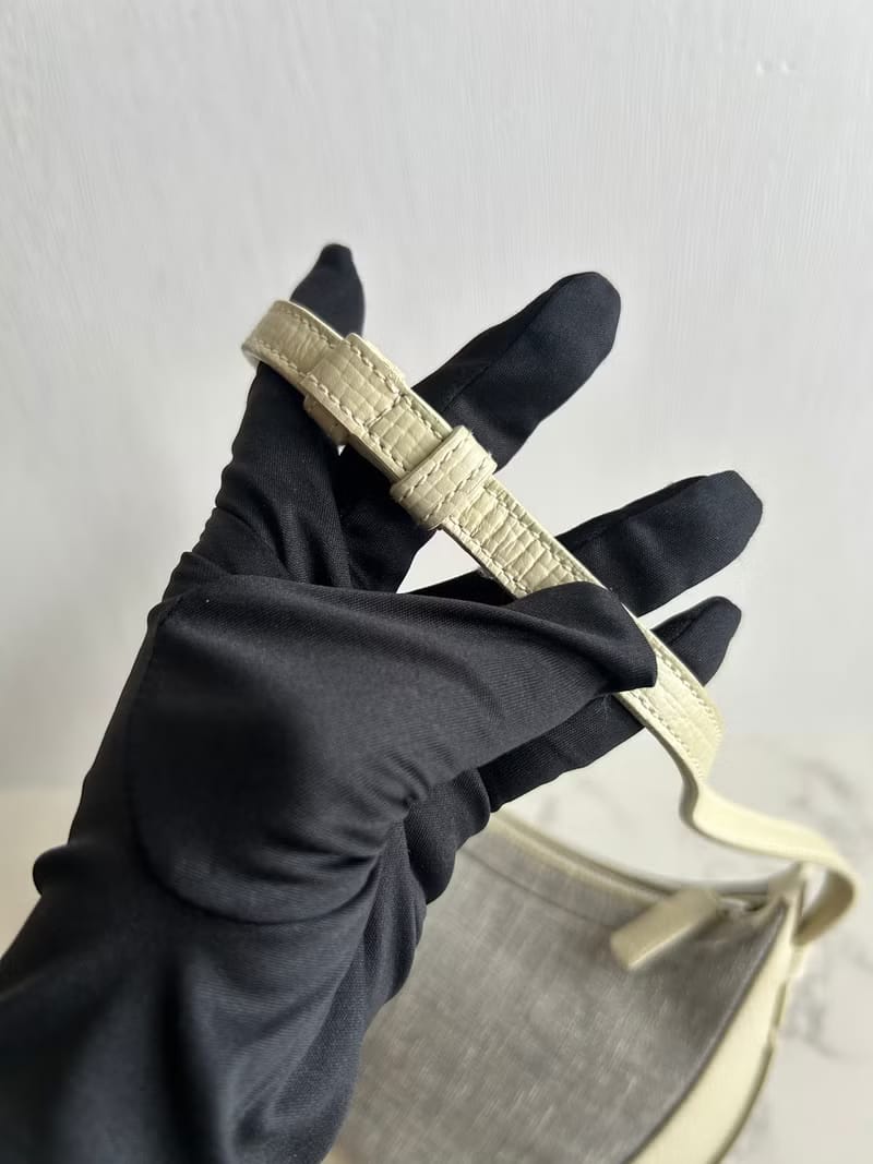 Loewe白灰拼皮半月流浪包/腋下包/側背包/單肩包