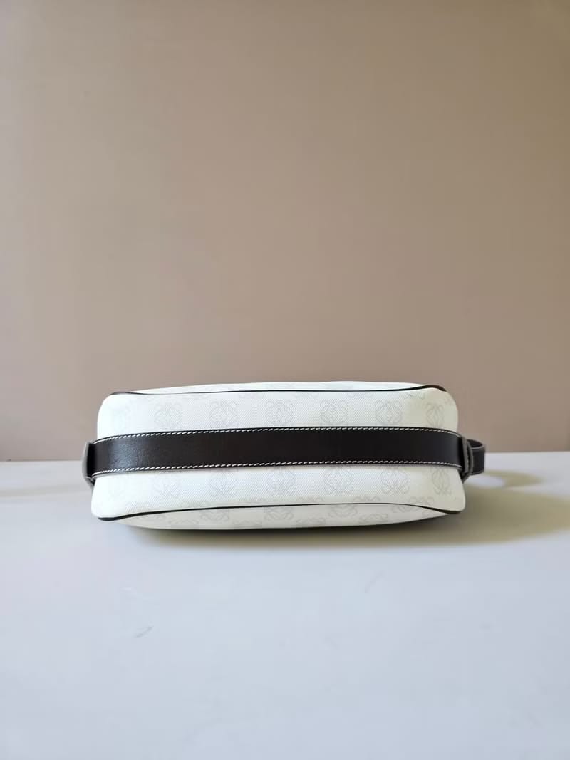 Loewe 白啡拼皮Anagram Hobo流浪包（一套2件）/腋下包/側背包