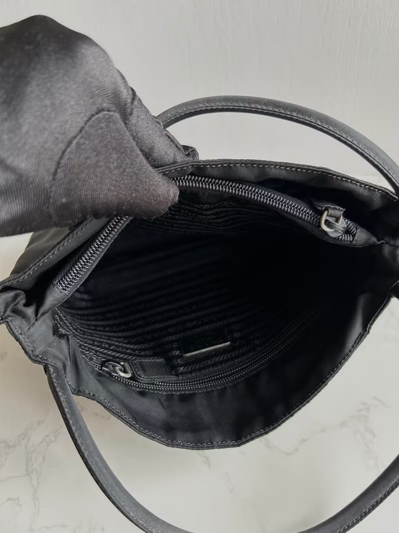 Prada 黑色經典托特包/單肩包/側背包