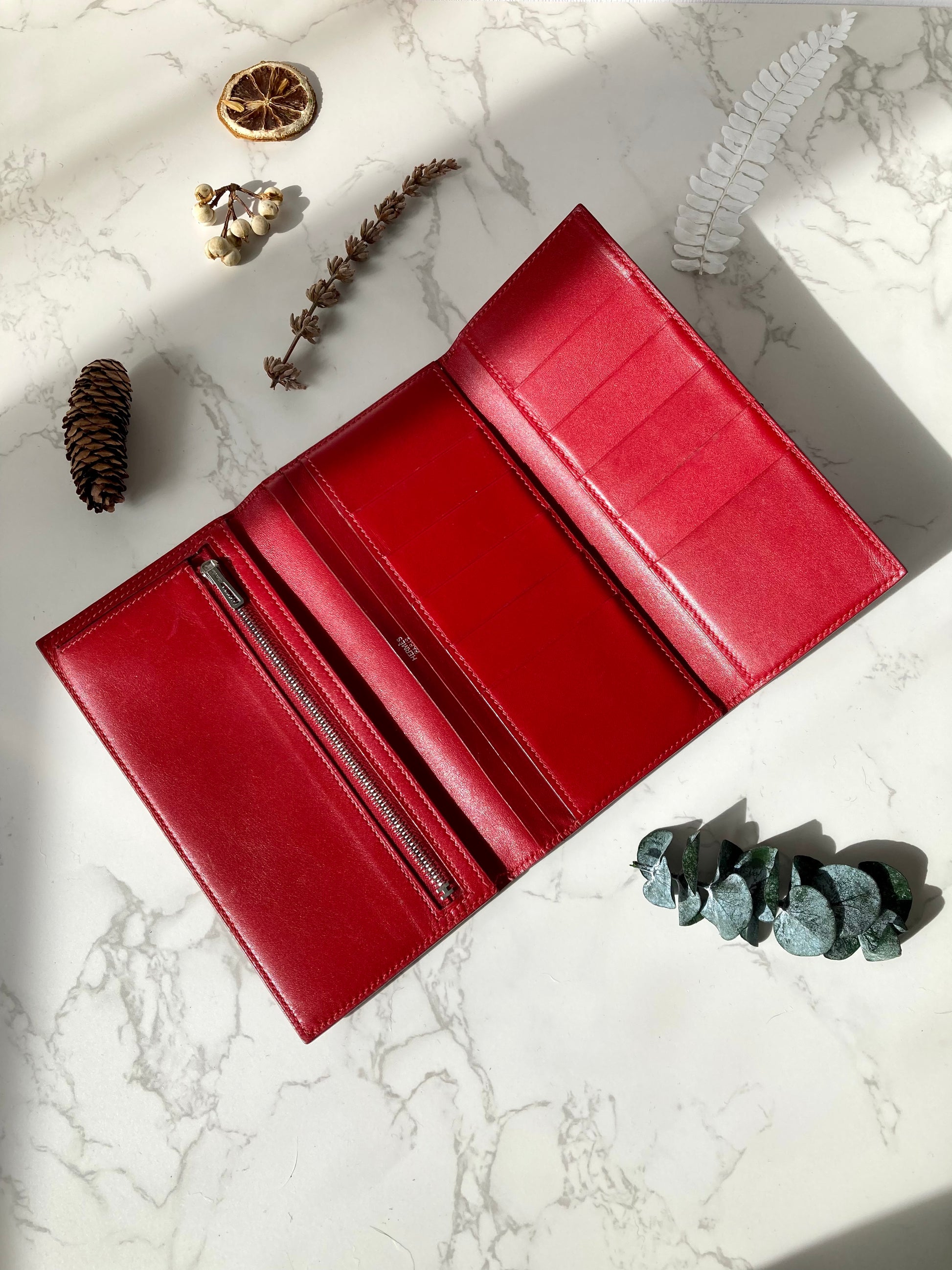 HERMES Red Bearn Bi-fold Long Wallet