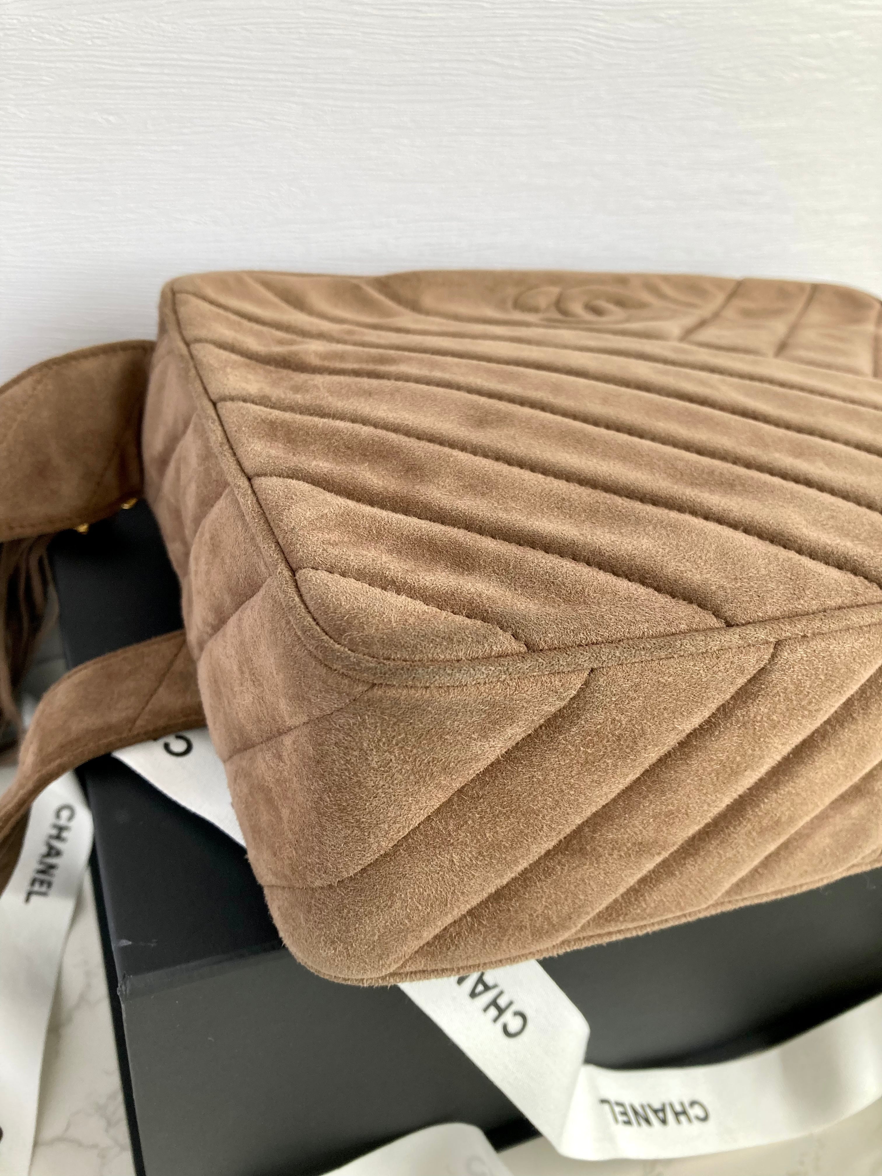 CHANEL Year 1991-1994 Gold Ball Suede Camera Bag/Shoulder Bag/Crossbody Bag
