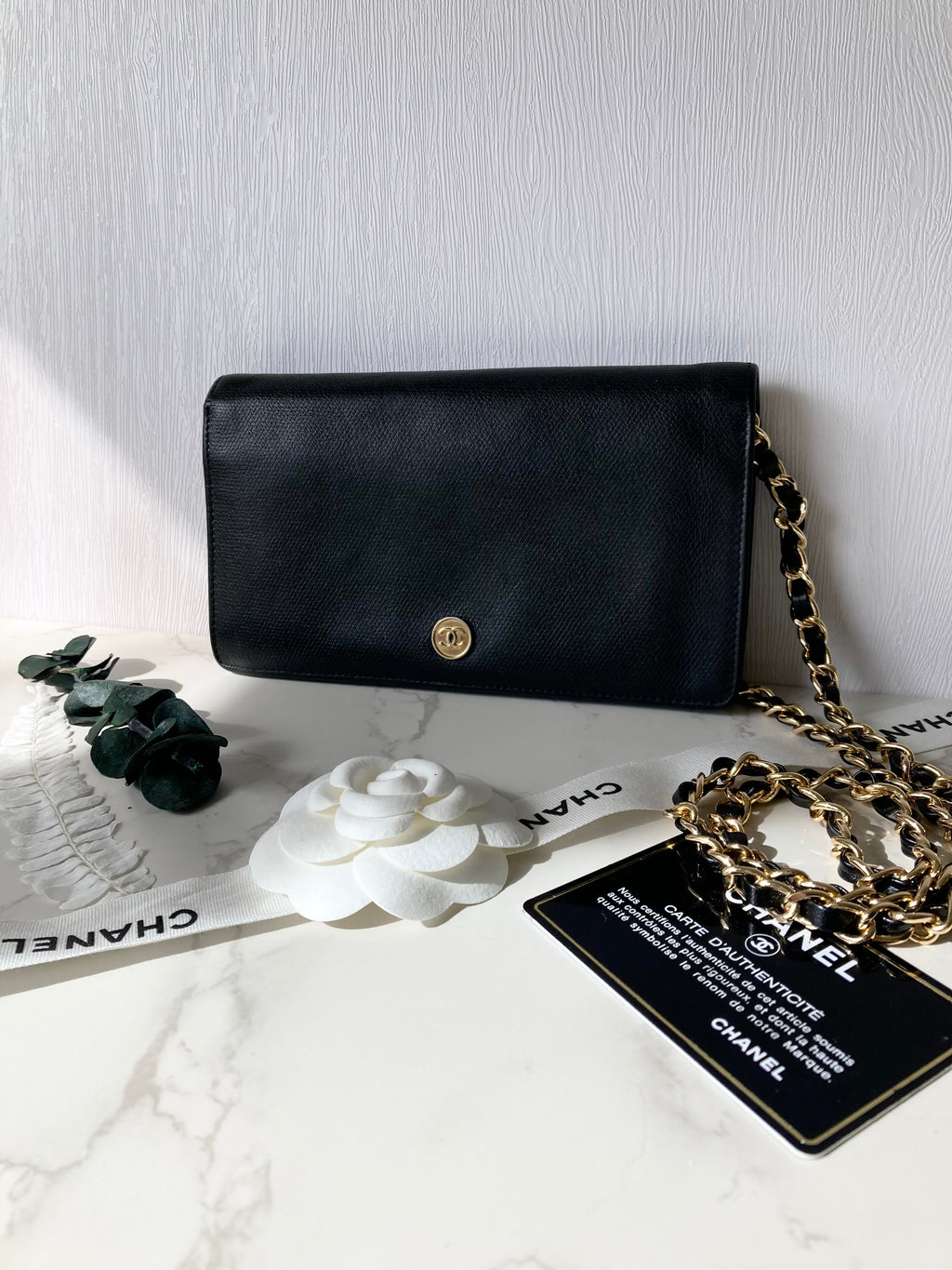 CHANEL Vintage Calf Skin Long Wallet – Gold CC Logo (With Add-on Chain) 