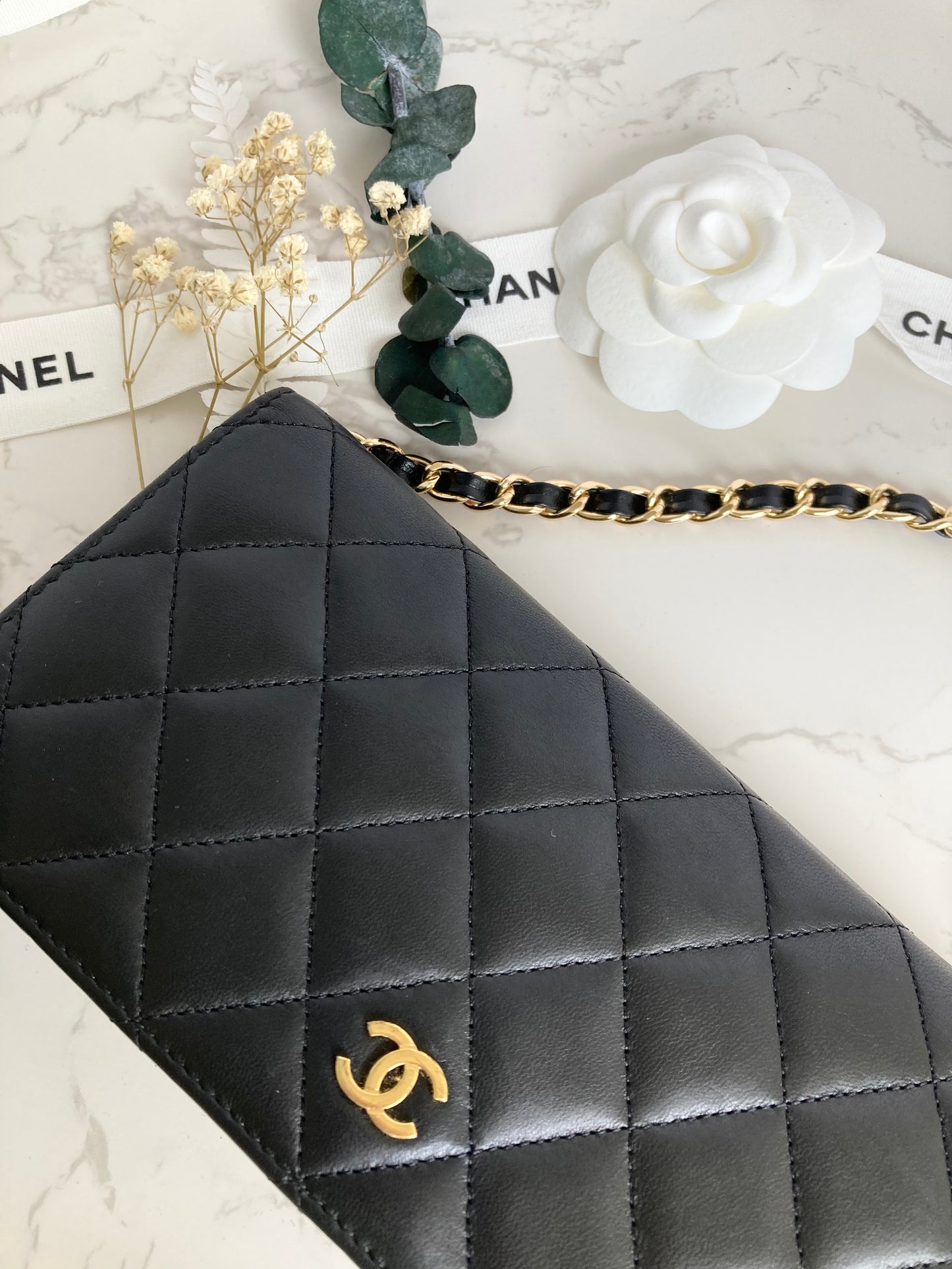 CHANEL Classic Lamb Skin Flap Wallet – Gold CC Logo (With Add-on Chain)