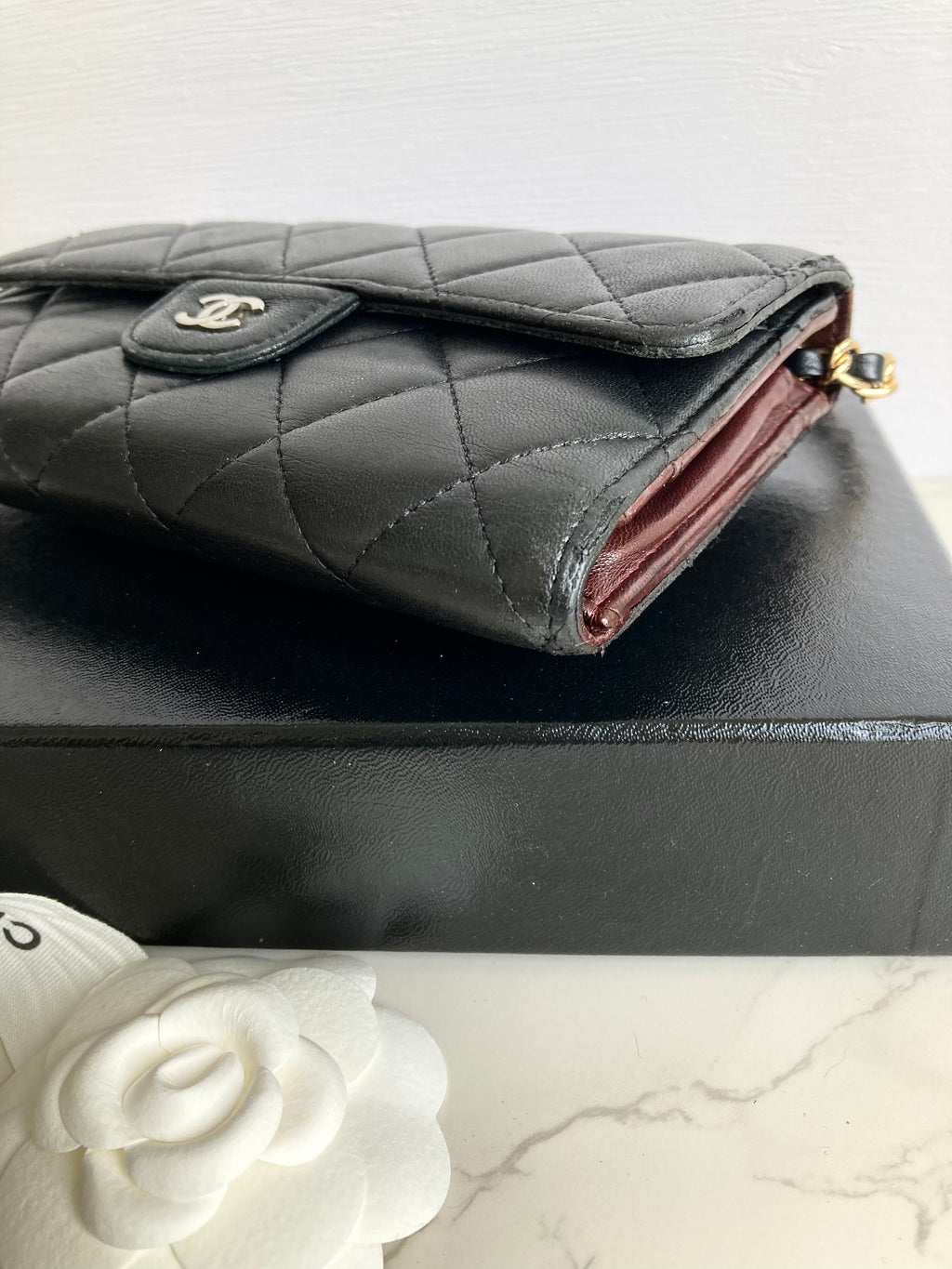 CHANEL Classic Lamb Skin Long Wallet – Silver CC Logo (With Add-on Chain) 