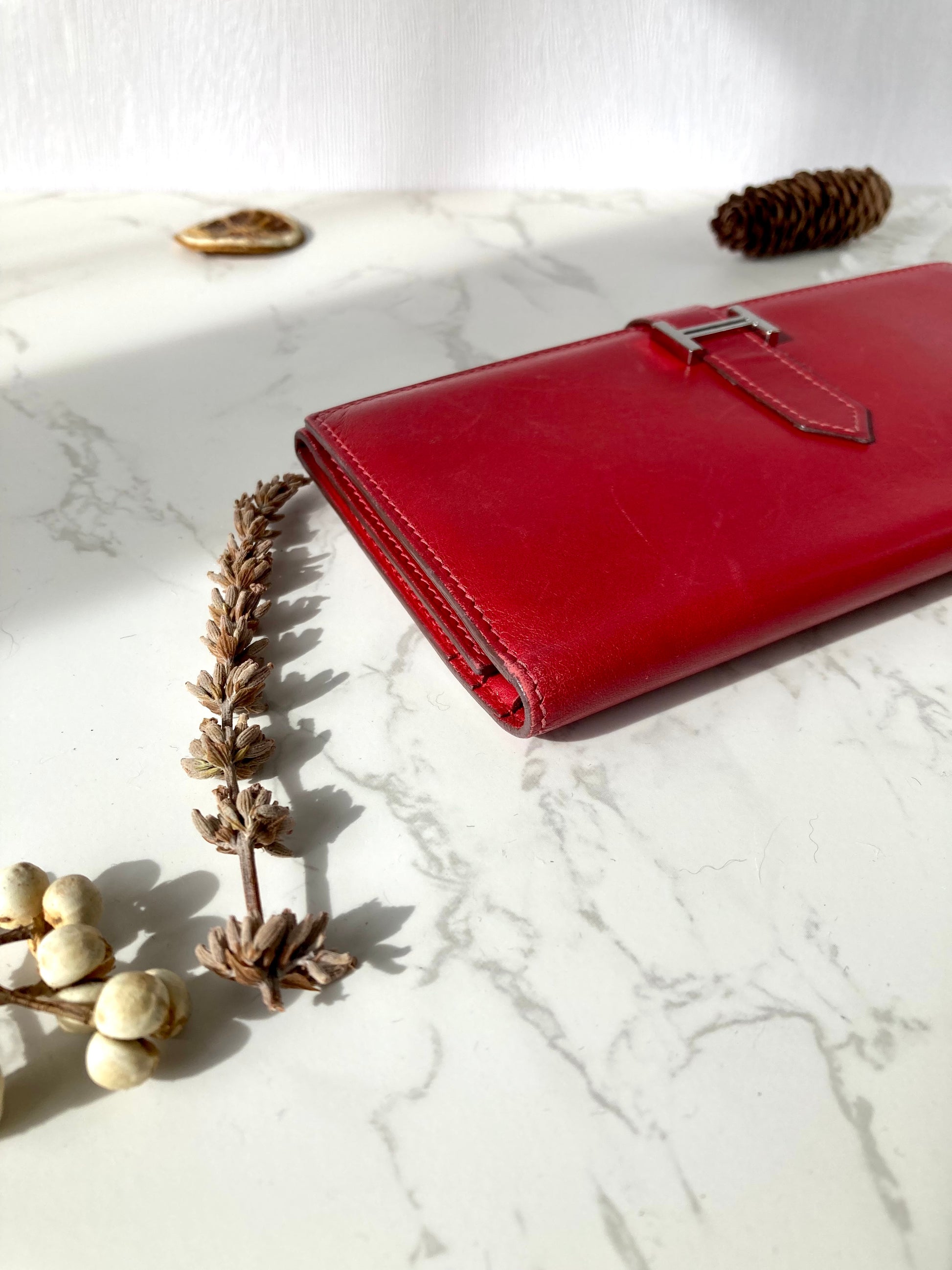 HERMES Red Bearn Bi-fold Long Wallet