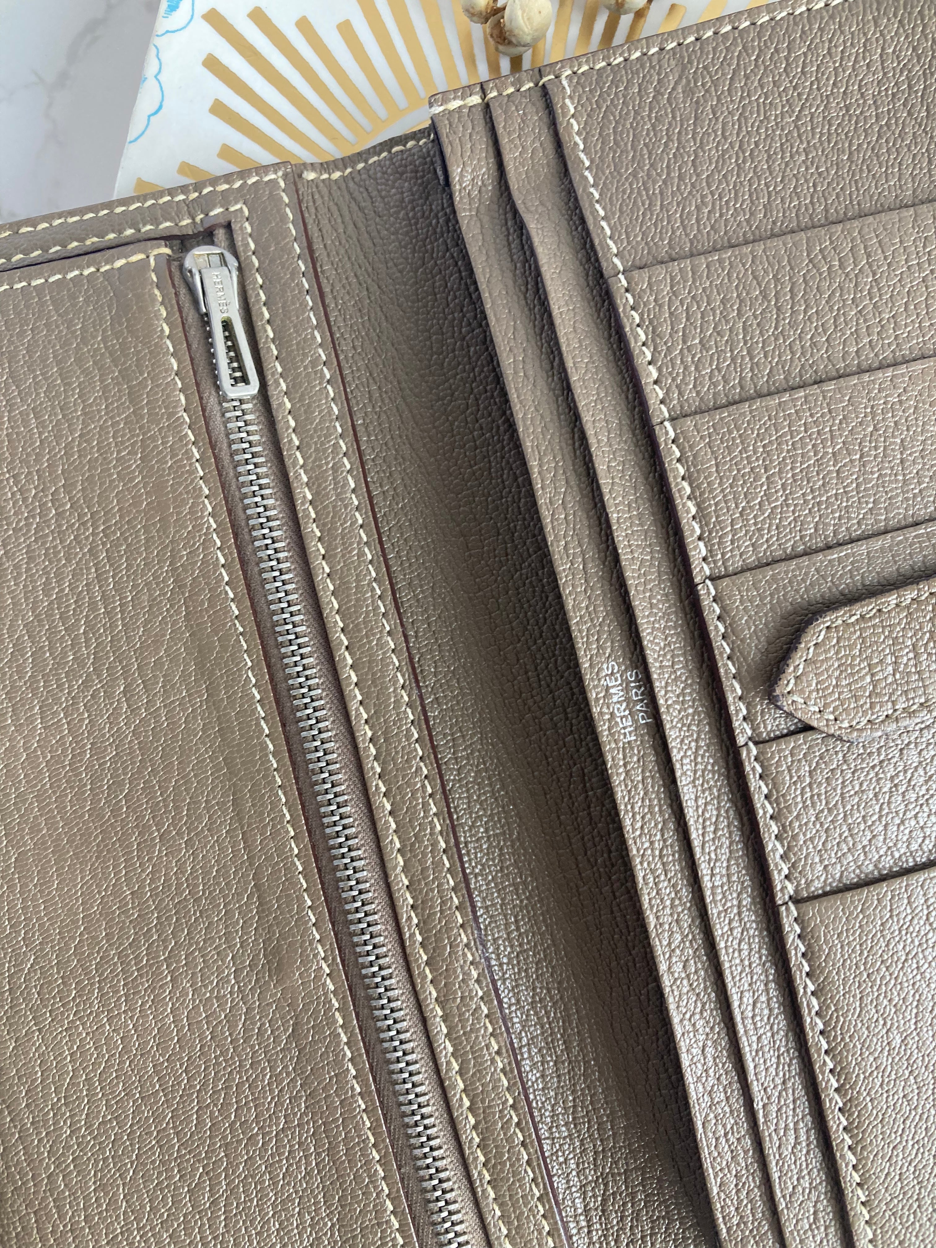 HERMES Etoupe Greige Bearn Bi-fold Long Wallet 