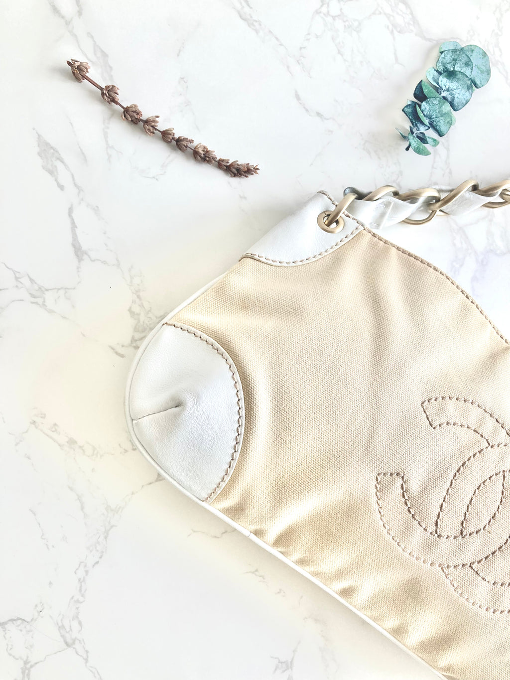 CHANEL White x Beige Chain Shoulder Bag 