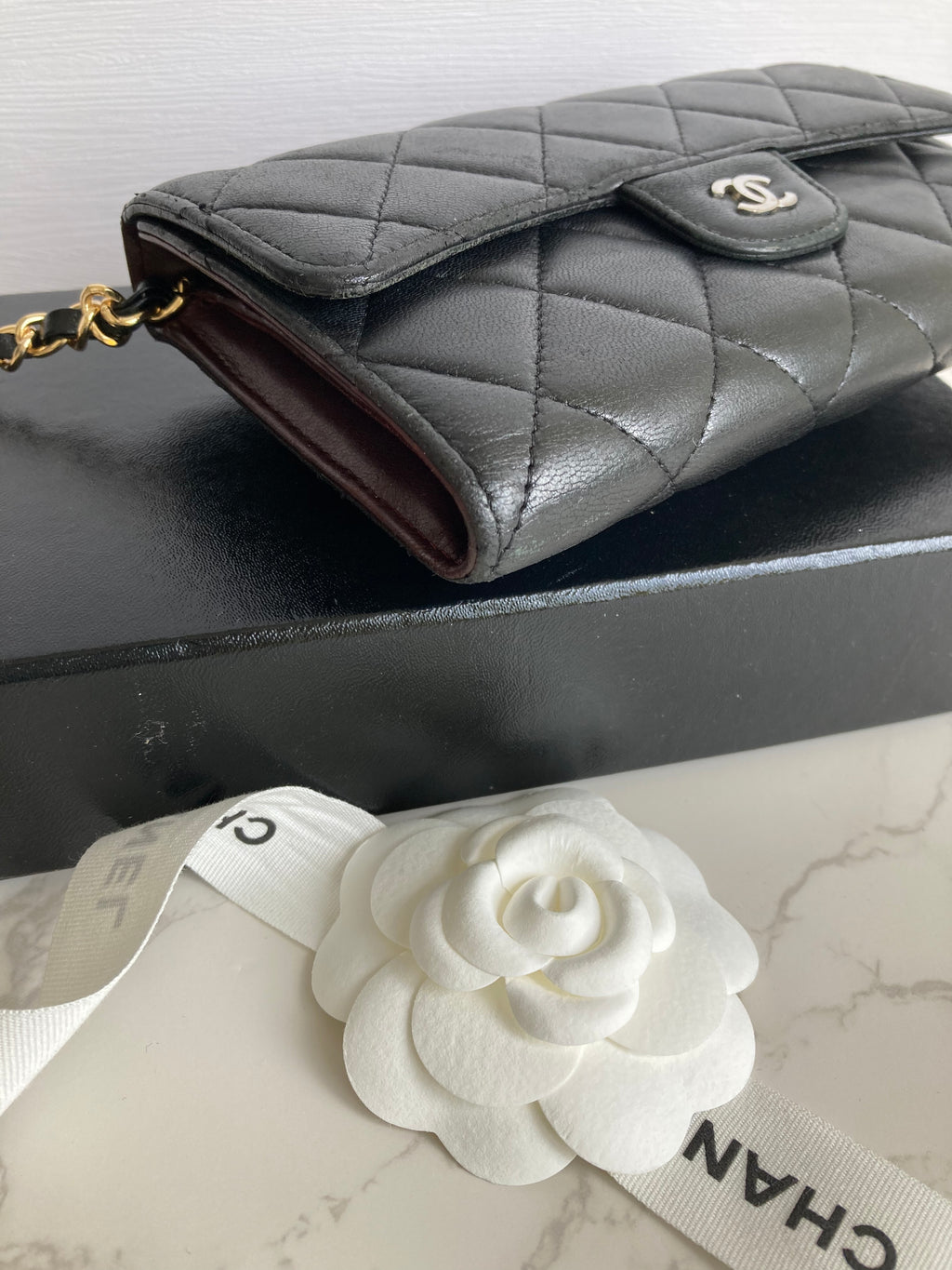 CHANEL Classic Lamb Skin Long Wallet – Silver CC Logo (With Add-on Chain) 