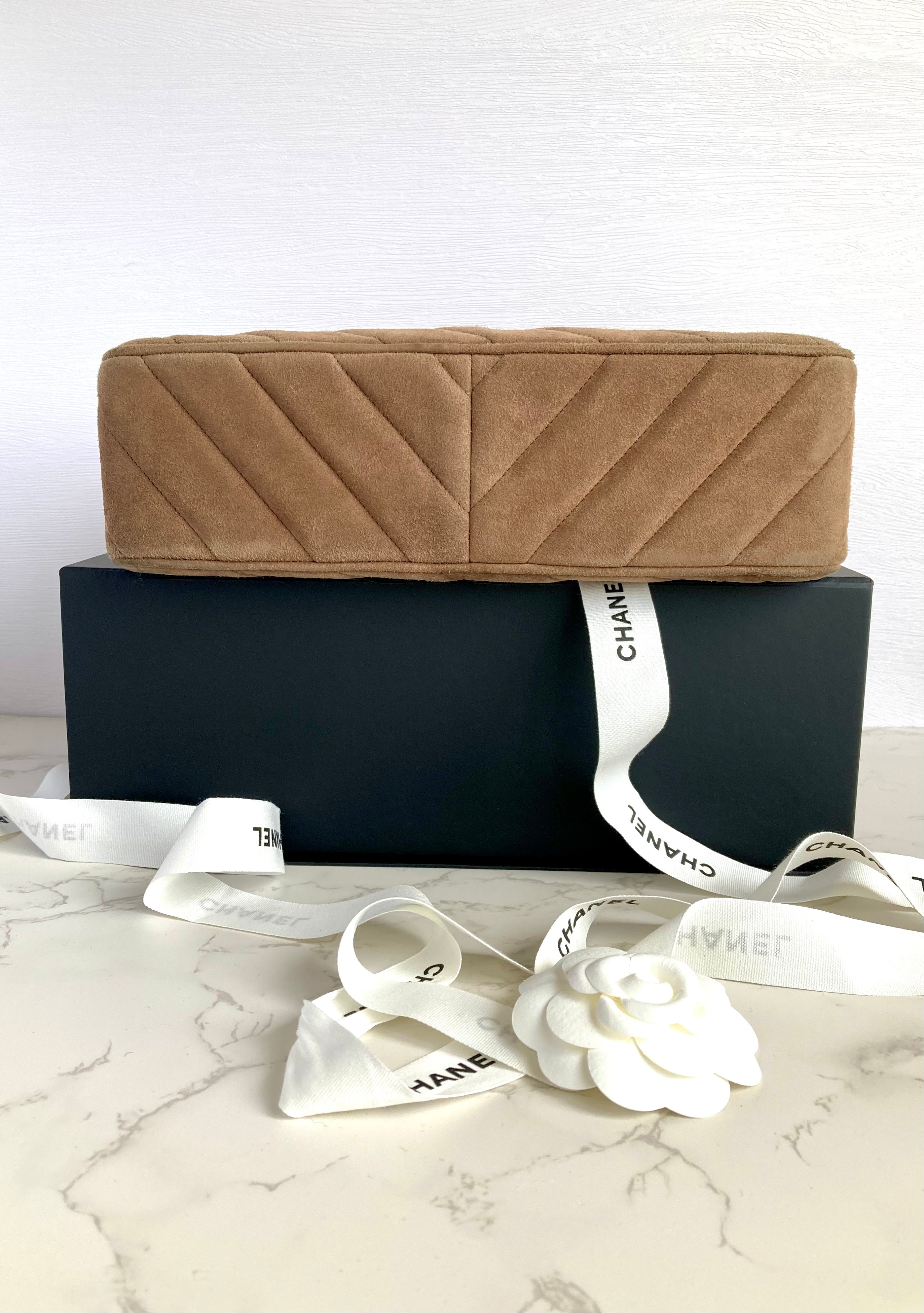 CHANEL Year 1991-1994 Gold Ball Suede Camera Bag/Shoulder Bag/Crossbody Bag