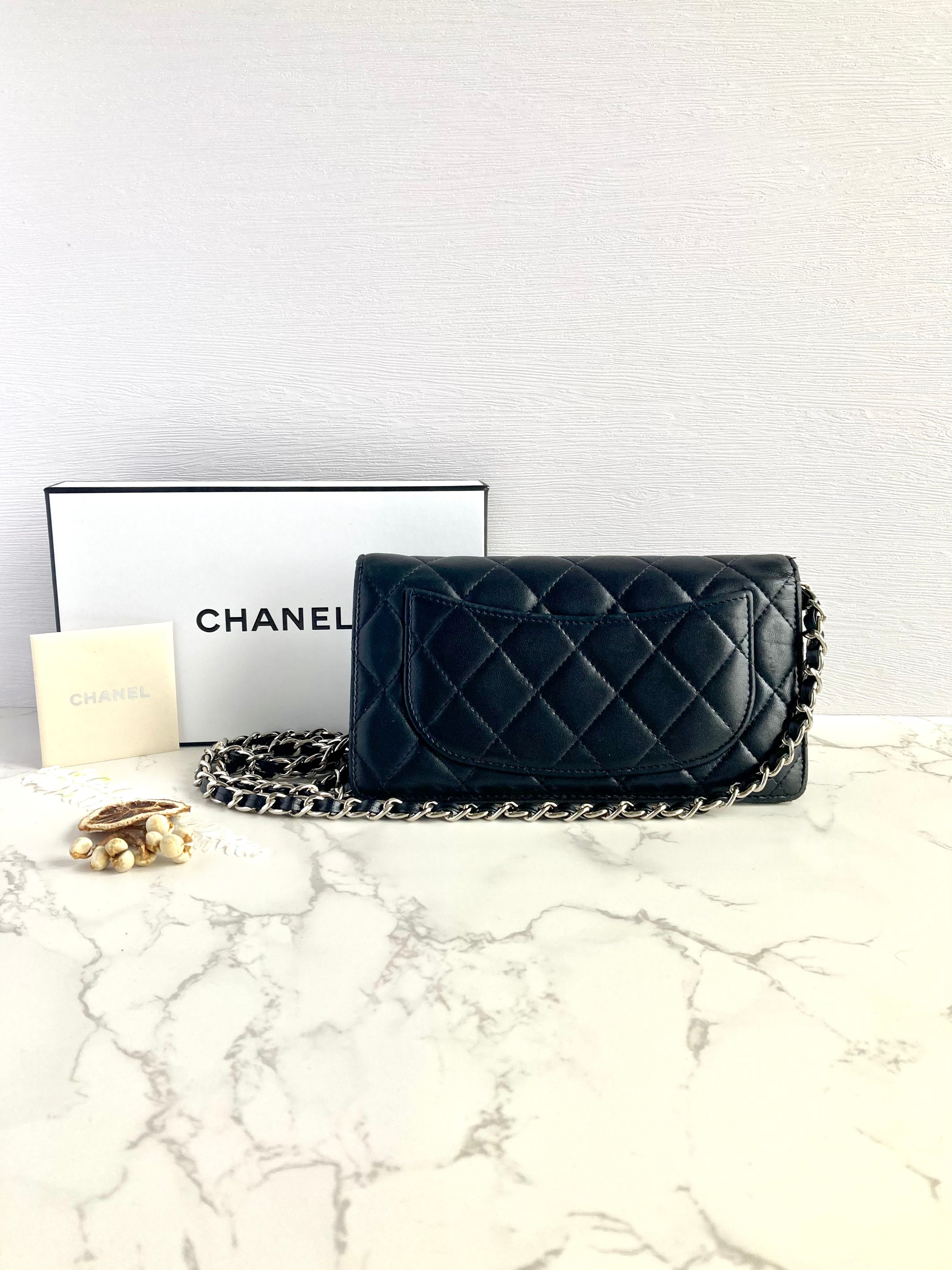 CHANEL Classic Lamb Skin Flap Wallet / Wallet-on-chain WOC – Silver CC Logo (With Add-on Chain) 