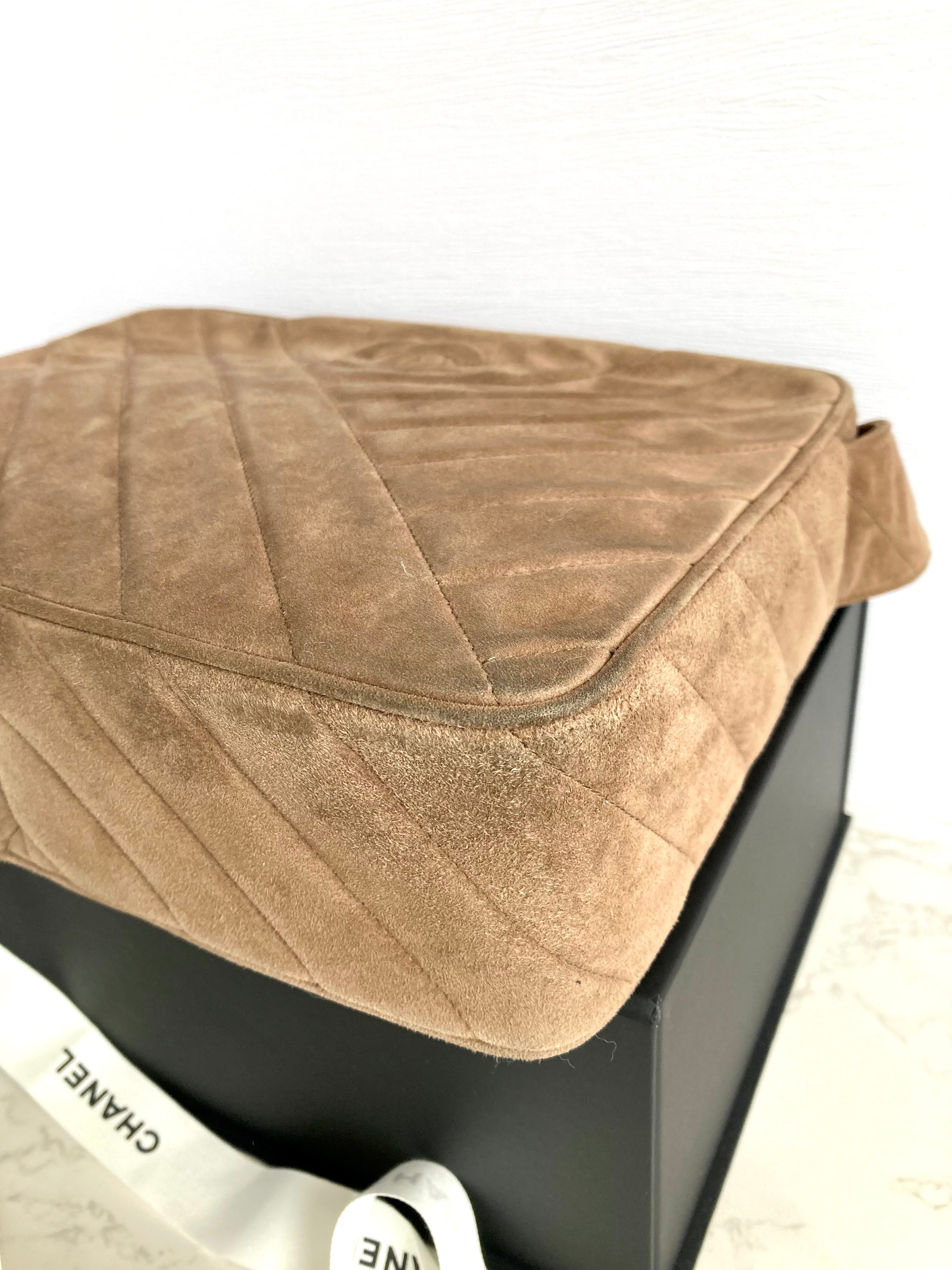CHANEL Year 1991-1994 Gold Ball Suede Camera Bag/Shoulder Bag/Crossbody Bag