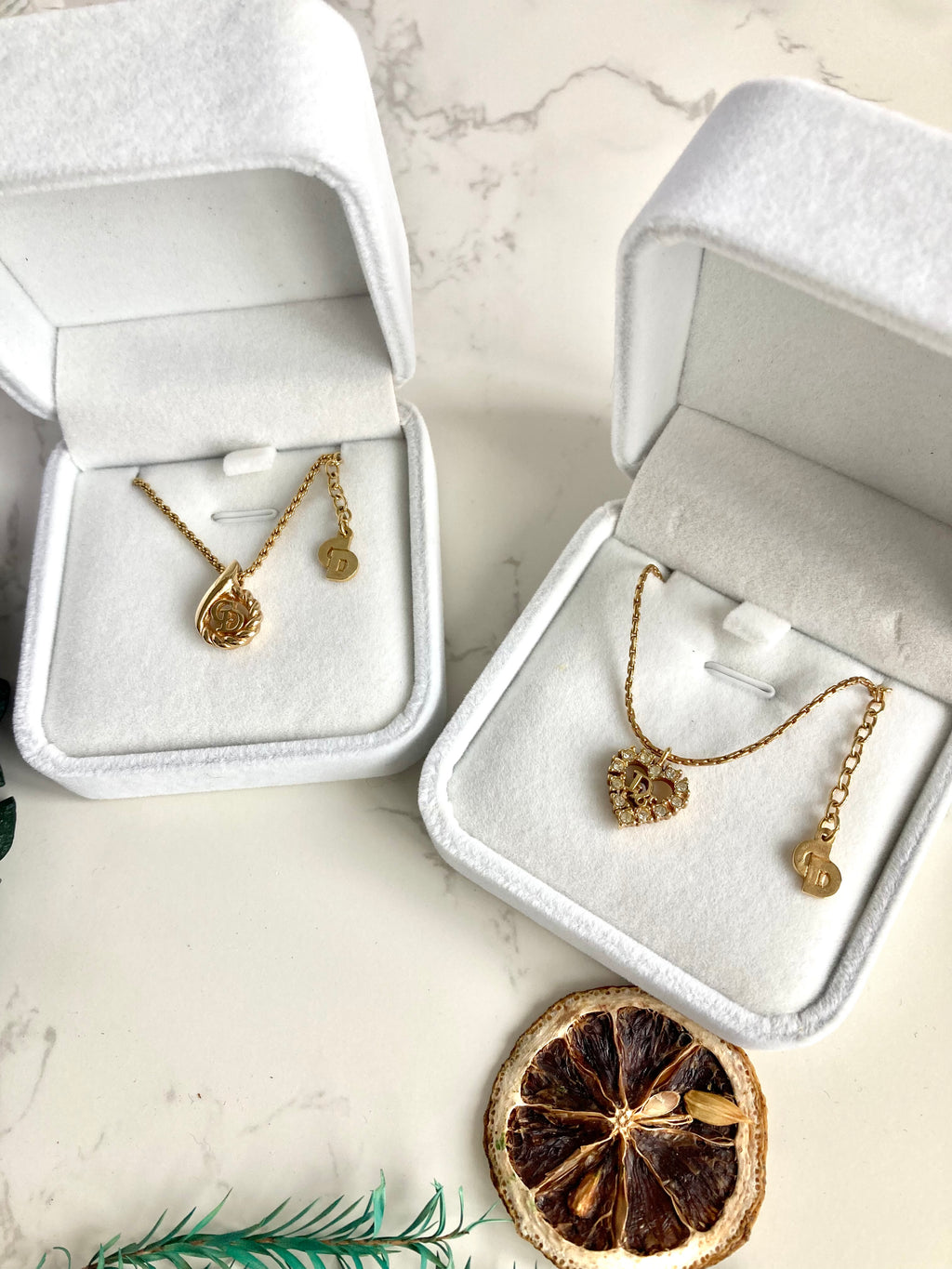 CHRISTIAN DIOR Vintage Heart-shaped Necklace with Rhinestones 